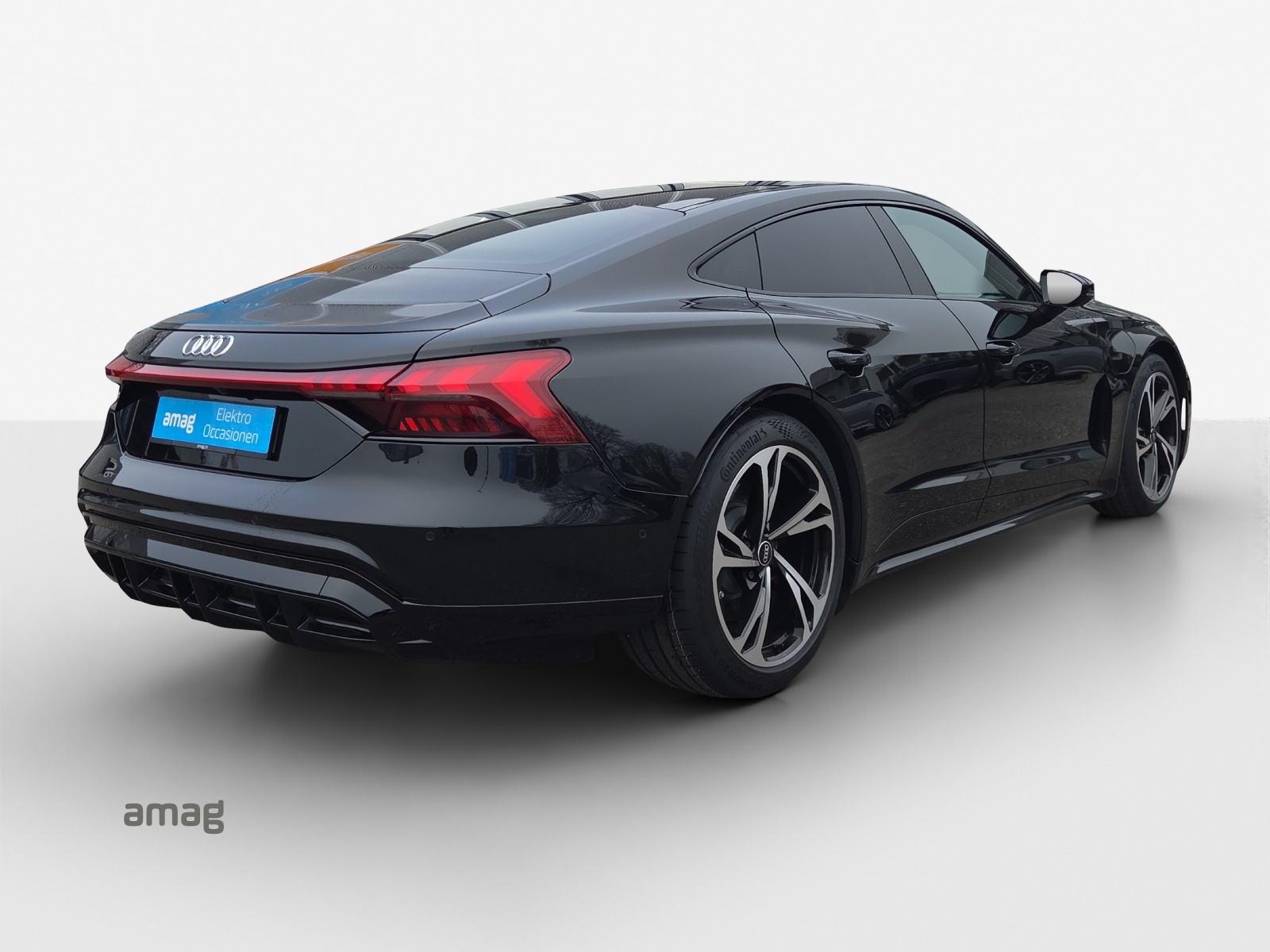 AUDI e-tron GT quattro-image-5
