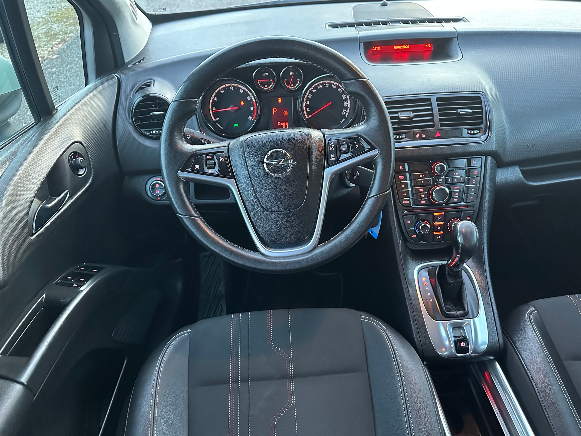OPEL Meriva 1.4 Turbo Automatic-image-7