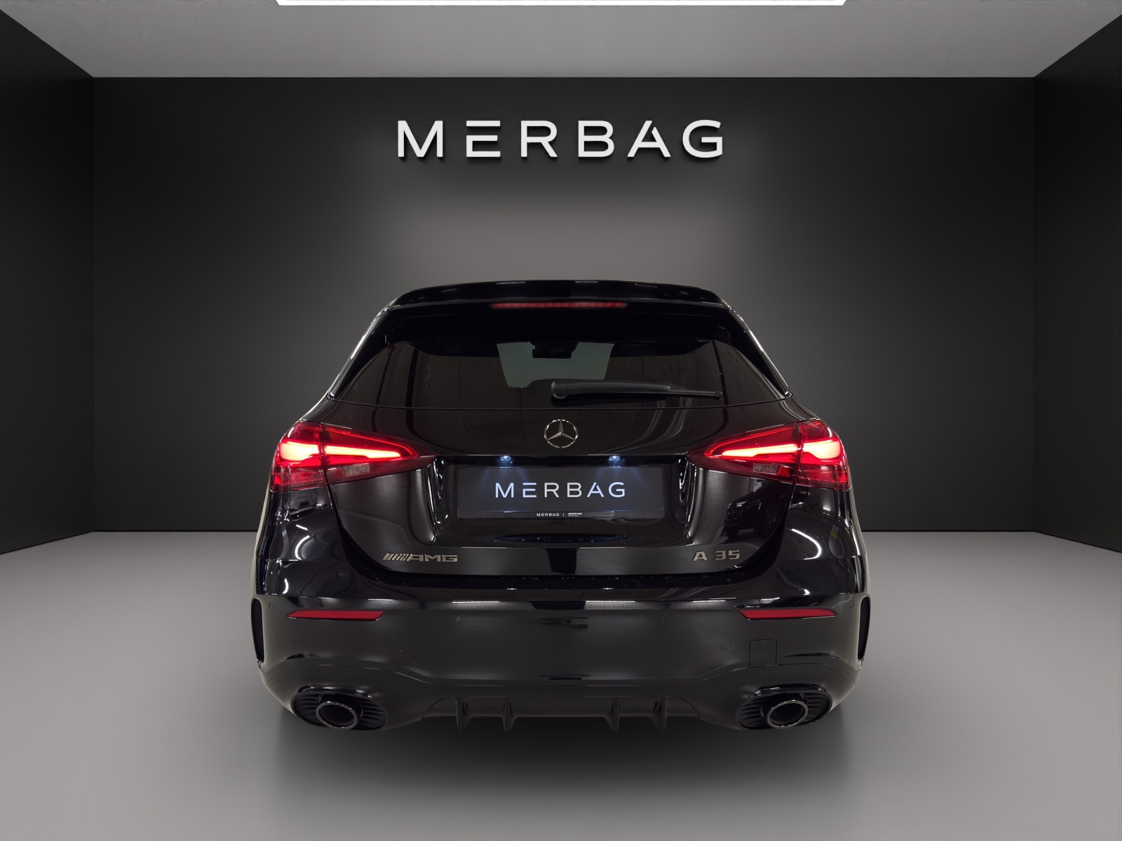 MERCEDES-BENZ A AMG 35 4Matic 8G-DCT-image-5