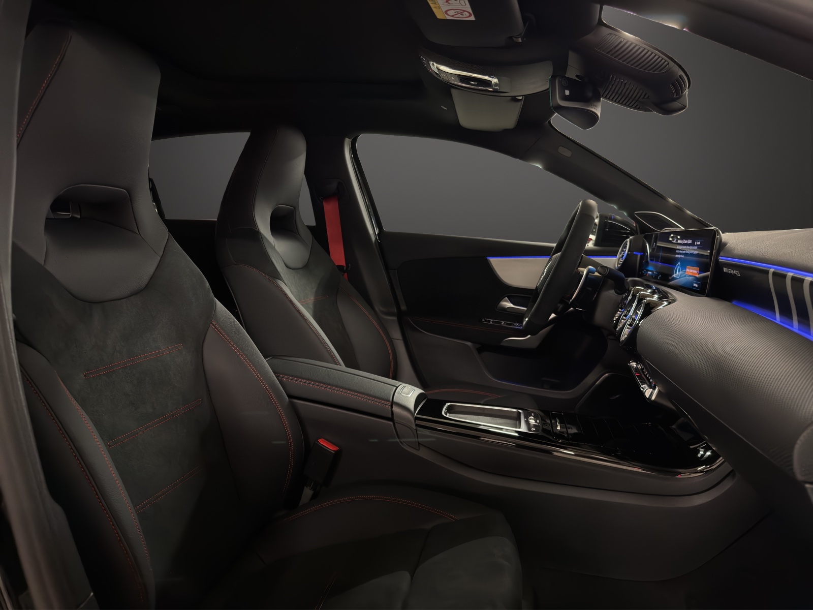 MERCEDES-BENZ A AMG 35 4Matic 8G-DCT-image-13