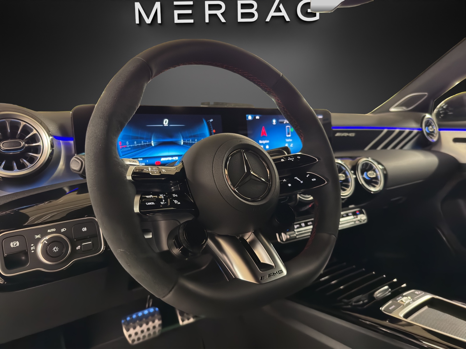 MERCEDES-BENZ A AMG 35 4Matic 8G-DCT-image-10