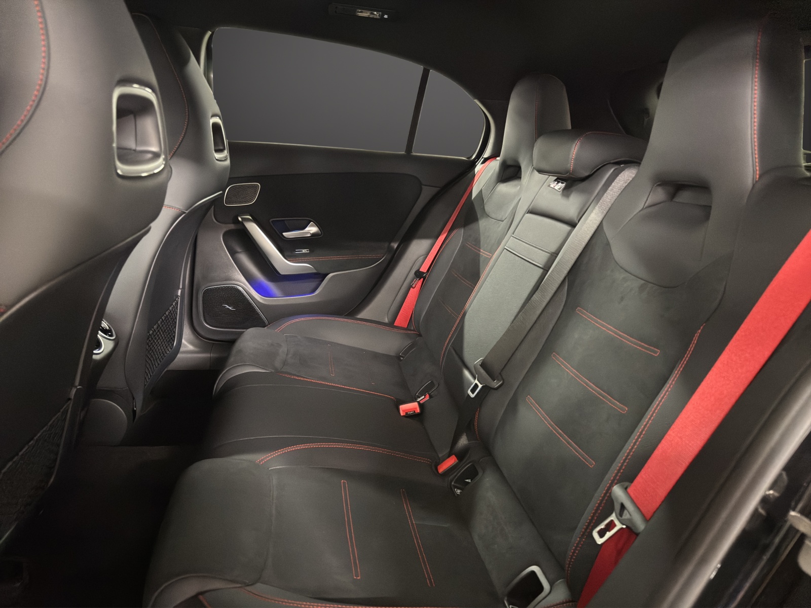 MERCEDES-BENZ A AMG 35 4Matic 8G-DCT-image-14