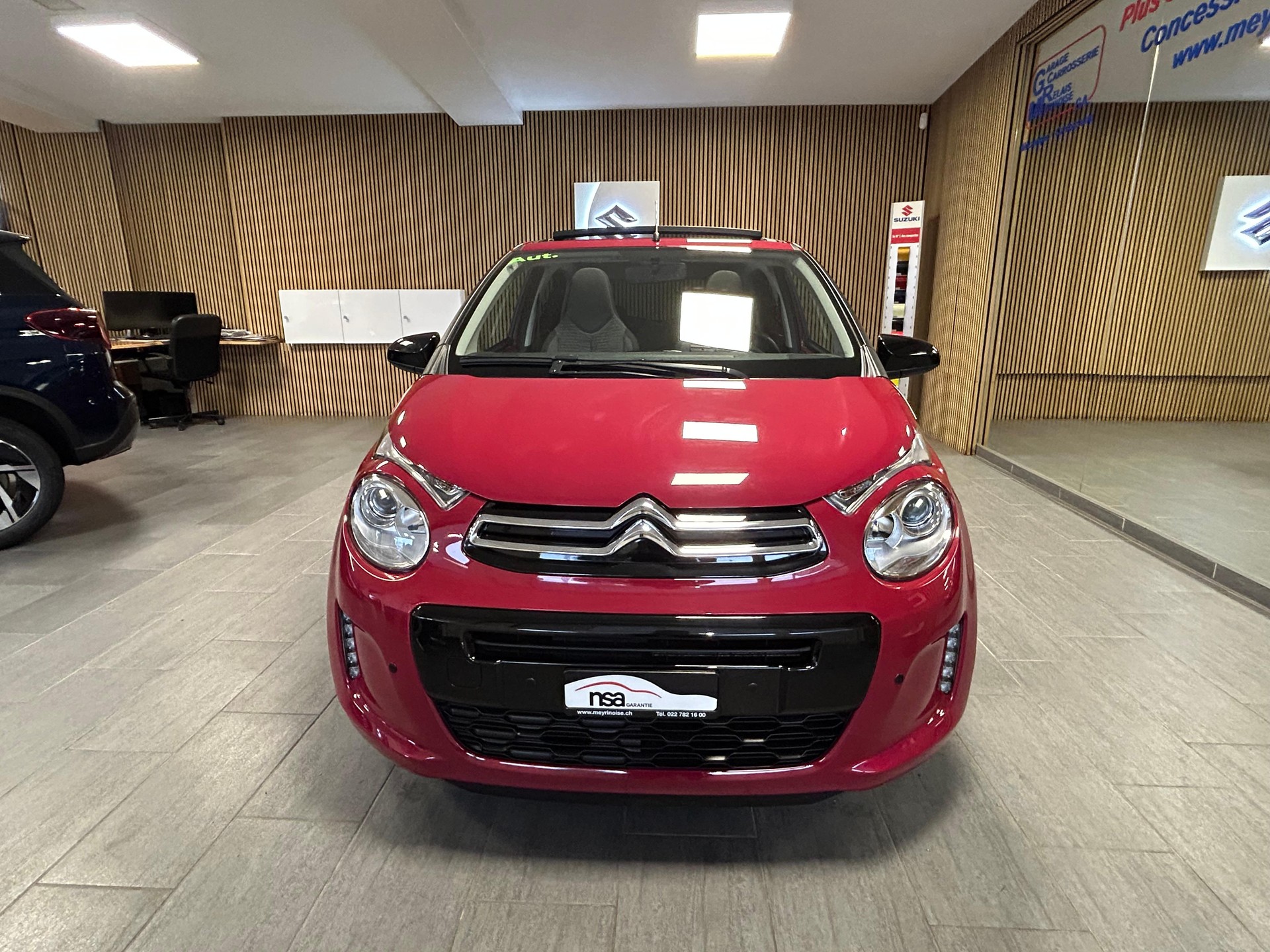 CITROEN C1 1.0 VTi Shine Airscape ETG-image-4