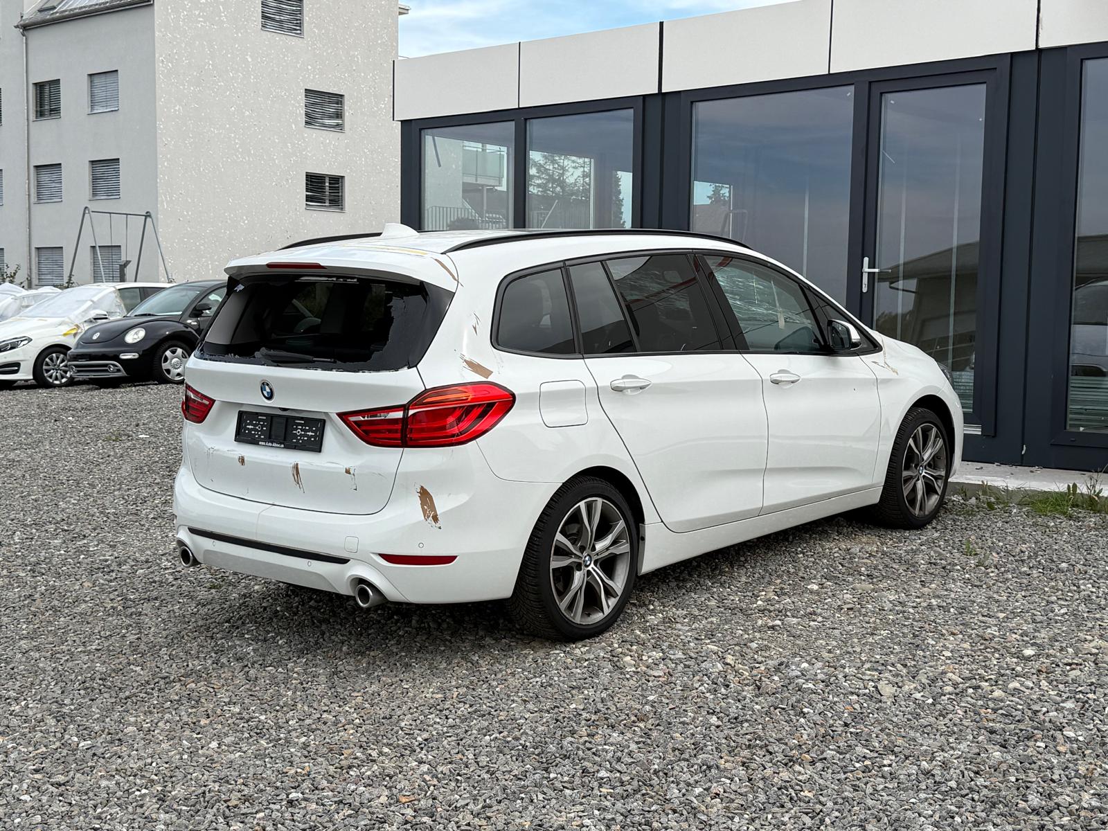 BMW 218d xDrive Gran Tourer 7-Sitzer Steptronic Sport Line **HAGELSCHADEN** **Jetzt nur noch CHF 12'900.- statt CHF 19'900.-**-image-6