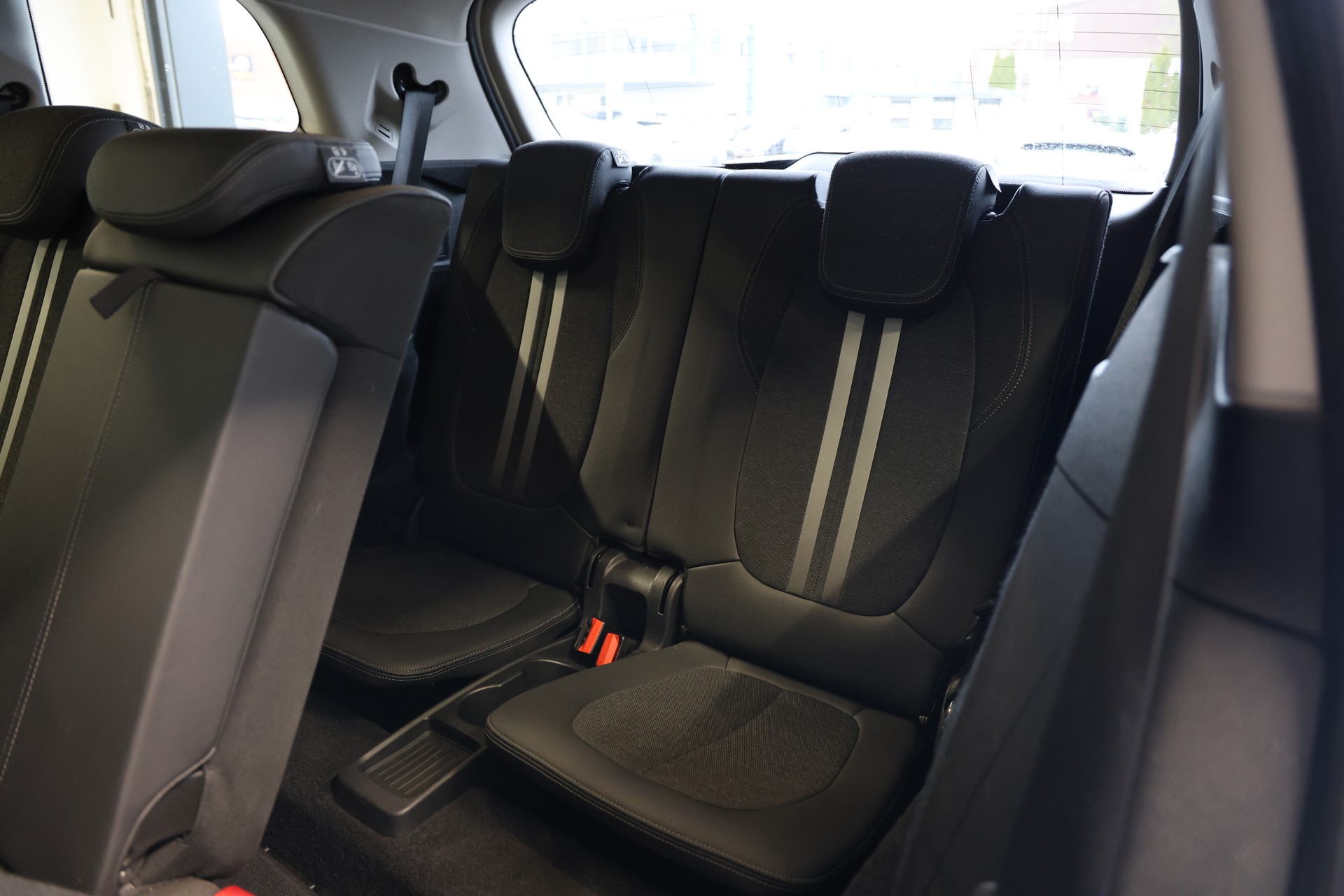 BMW 218d xDrive Gran Tourer 7-Sitzer Steptronic Sport Line-image-17