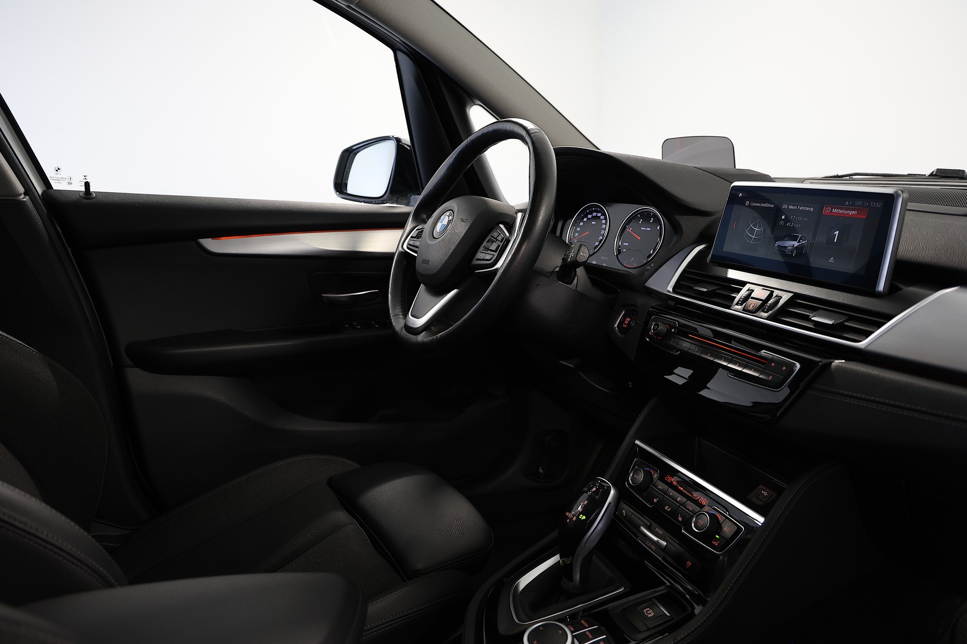 BMW 218d xDrive Gran Tourer 7-Sitzer Steptronic Sport Line-image-12