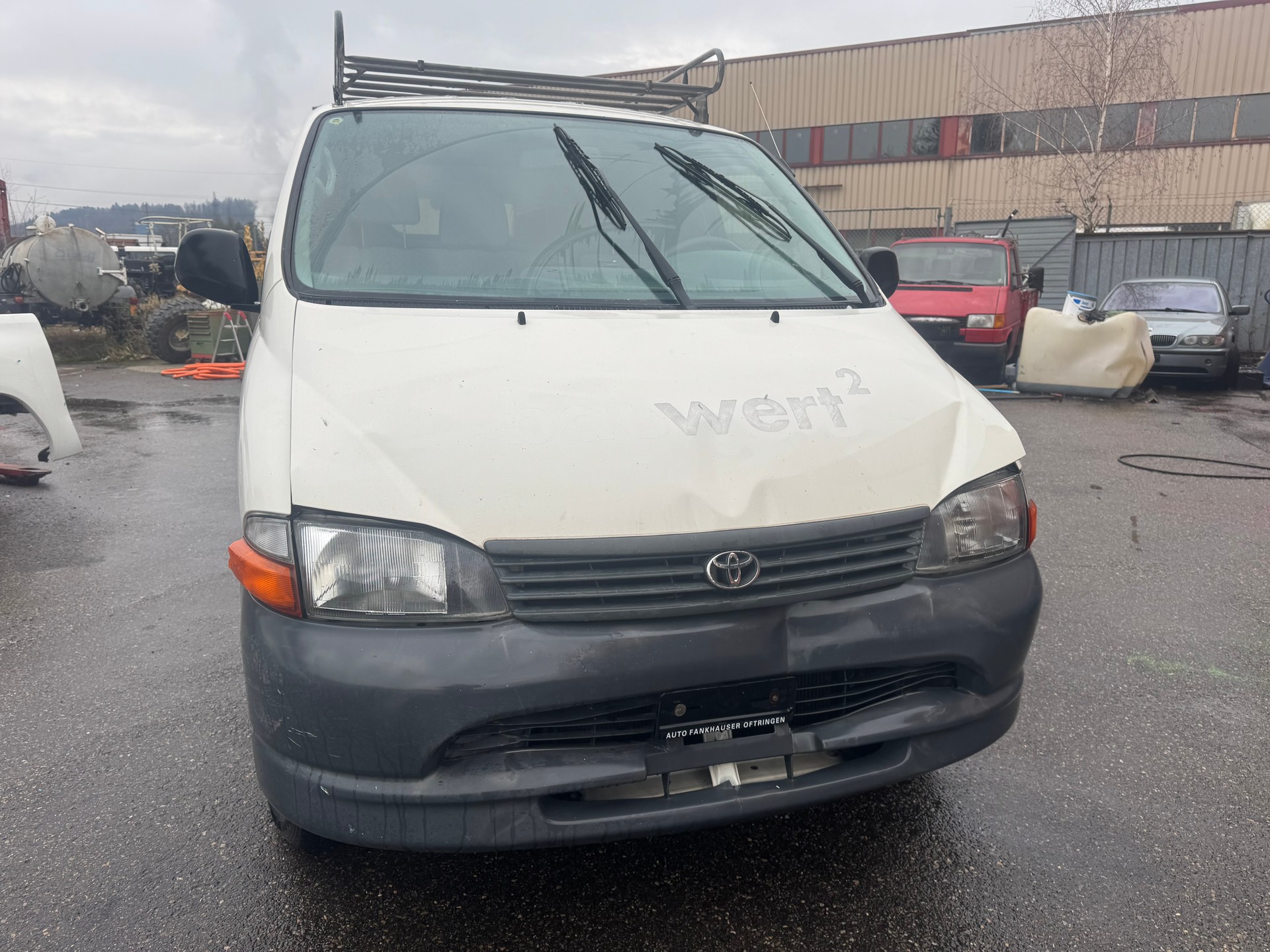 TOYOTA Hiace D-4D Van-image-1