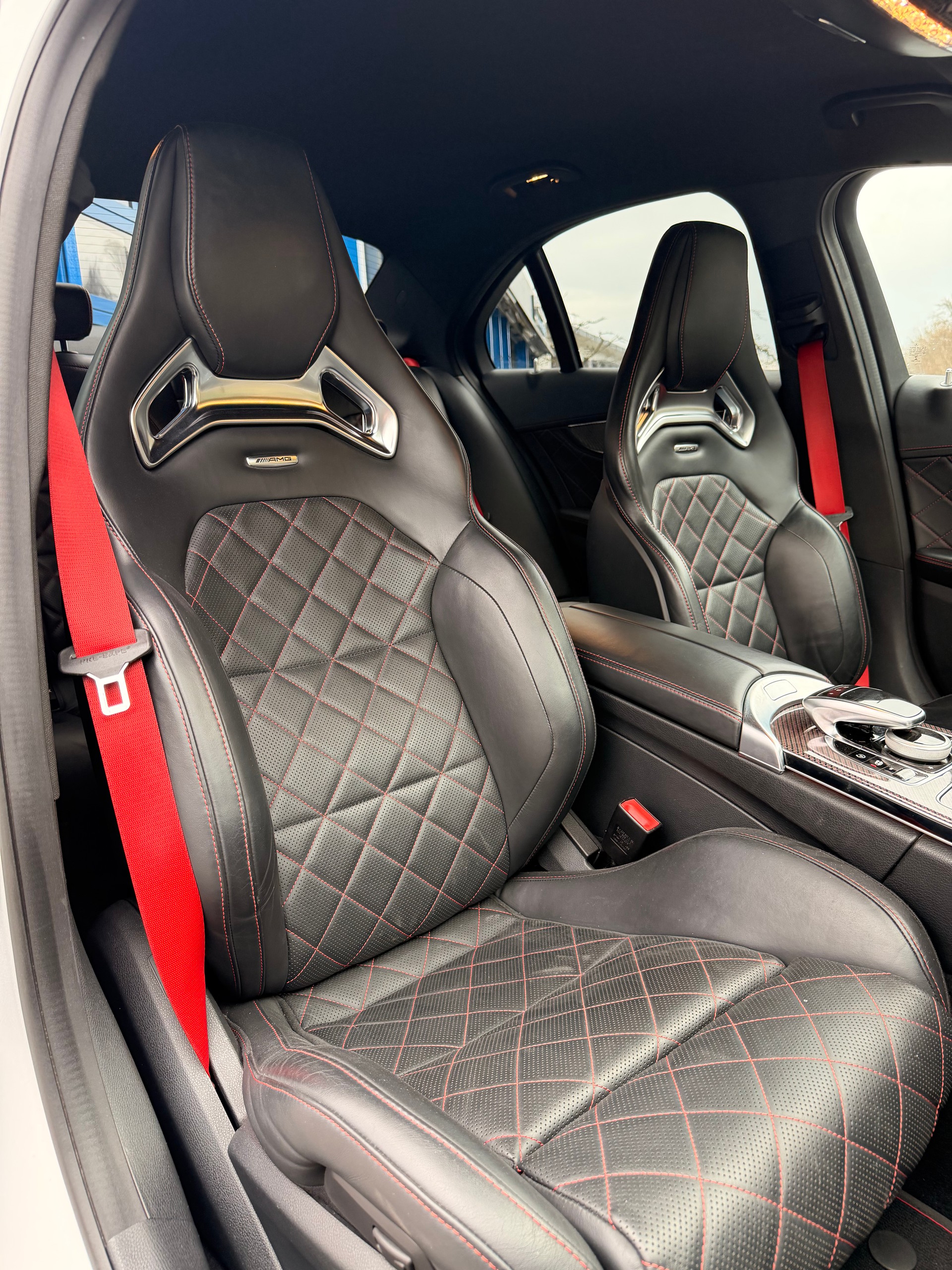 MERCEDES-BENZ C 63 S AMG Edition 1 Speedshift-image-11