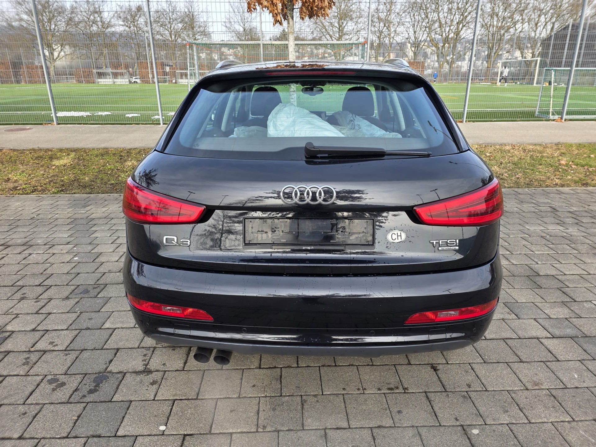 AUDI Q3 2.0 TFSI quattro S-tronic-image-6