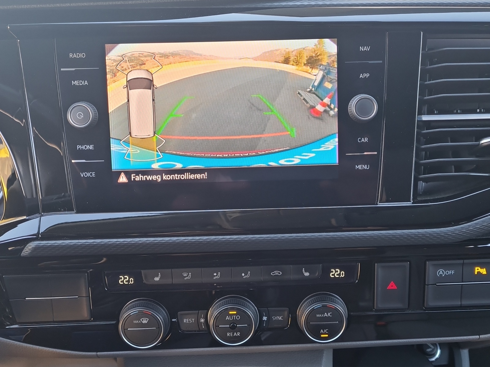 VW T6.1 California 2.0 Bi-TDI Ocean 4Motion DSG-image-10