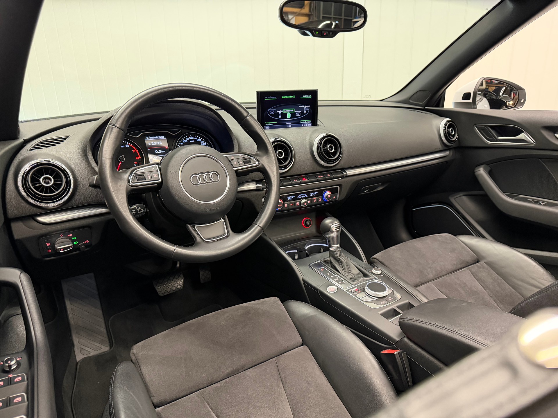 AUDI A3 Cabriolet 1.8 TFSI Ambition S-tronic Ab MFK & Service-image-12