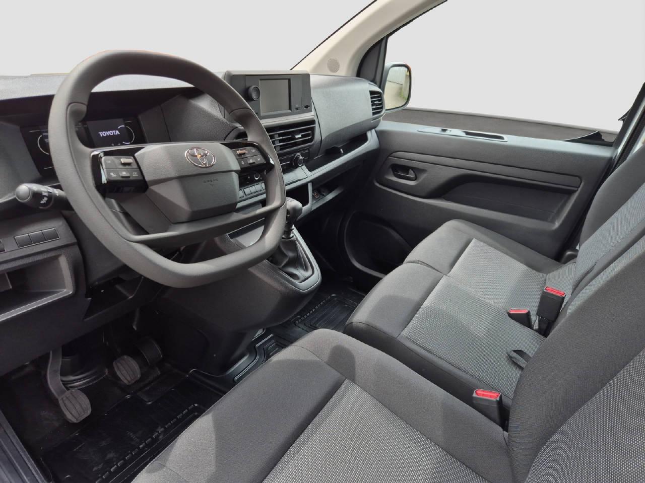 TOYOTA PROACE Van L2 2.0 D Active-image-11