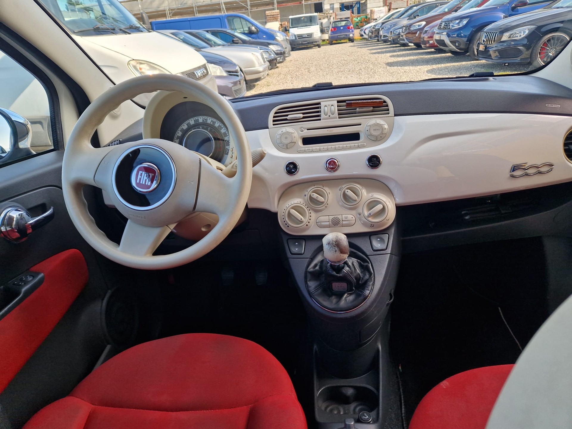 FIAT 500 1.2 Lounge-image-8