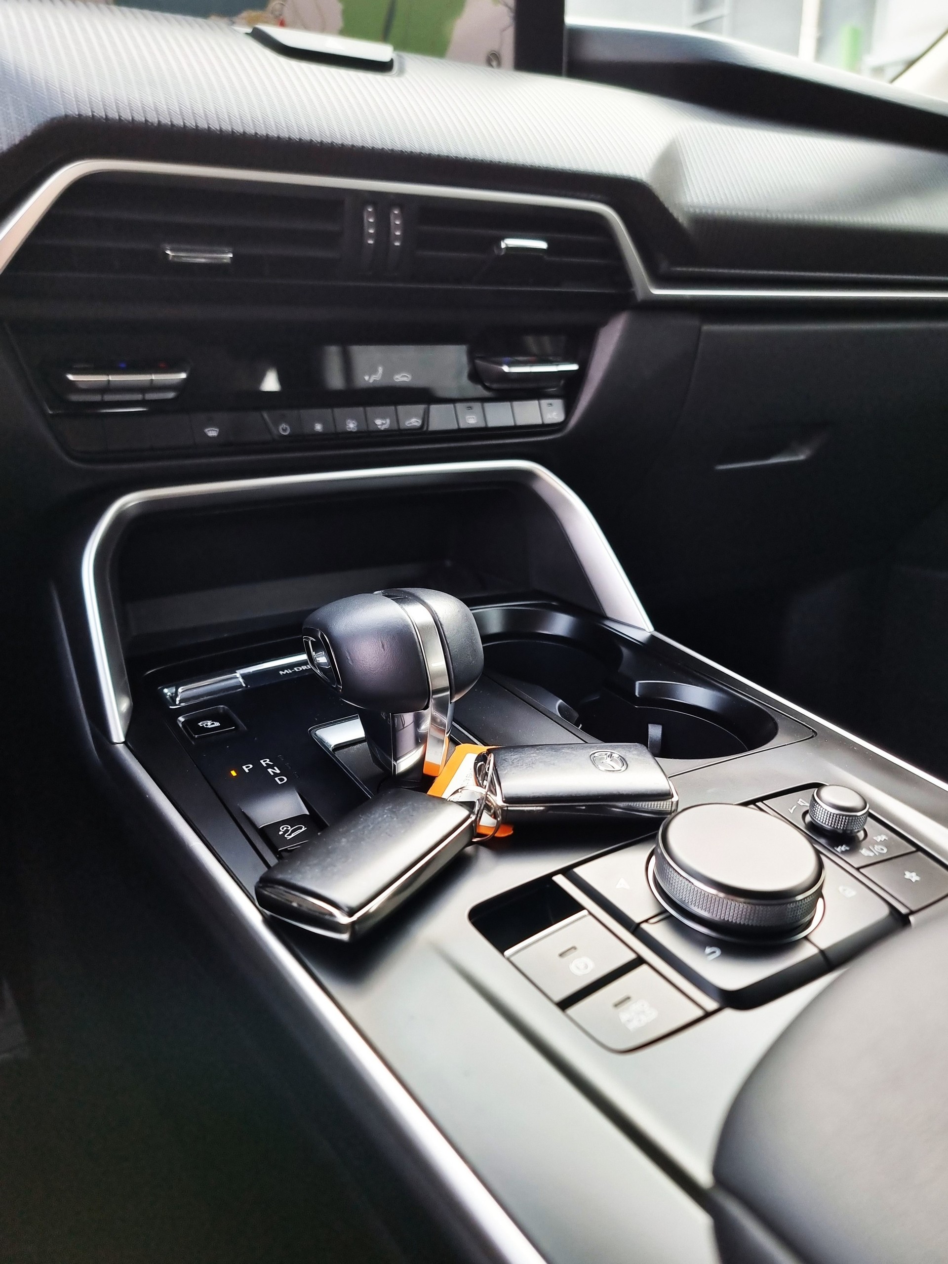 MAZDA CX-60 e-Skyactiv PHEV 327 AWD Prime-Line-image-14