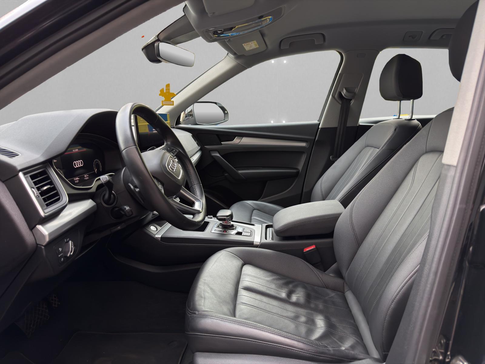 AUDI Q5 50 TFSI e PHEV quattro S-tronic-image-5