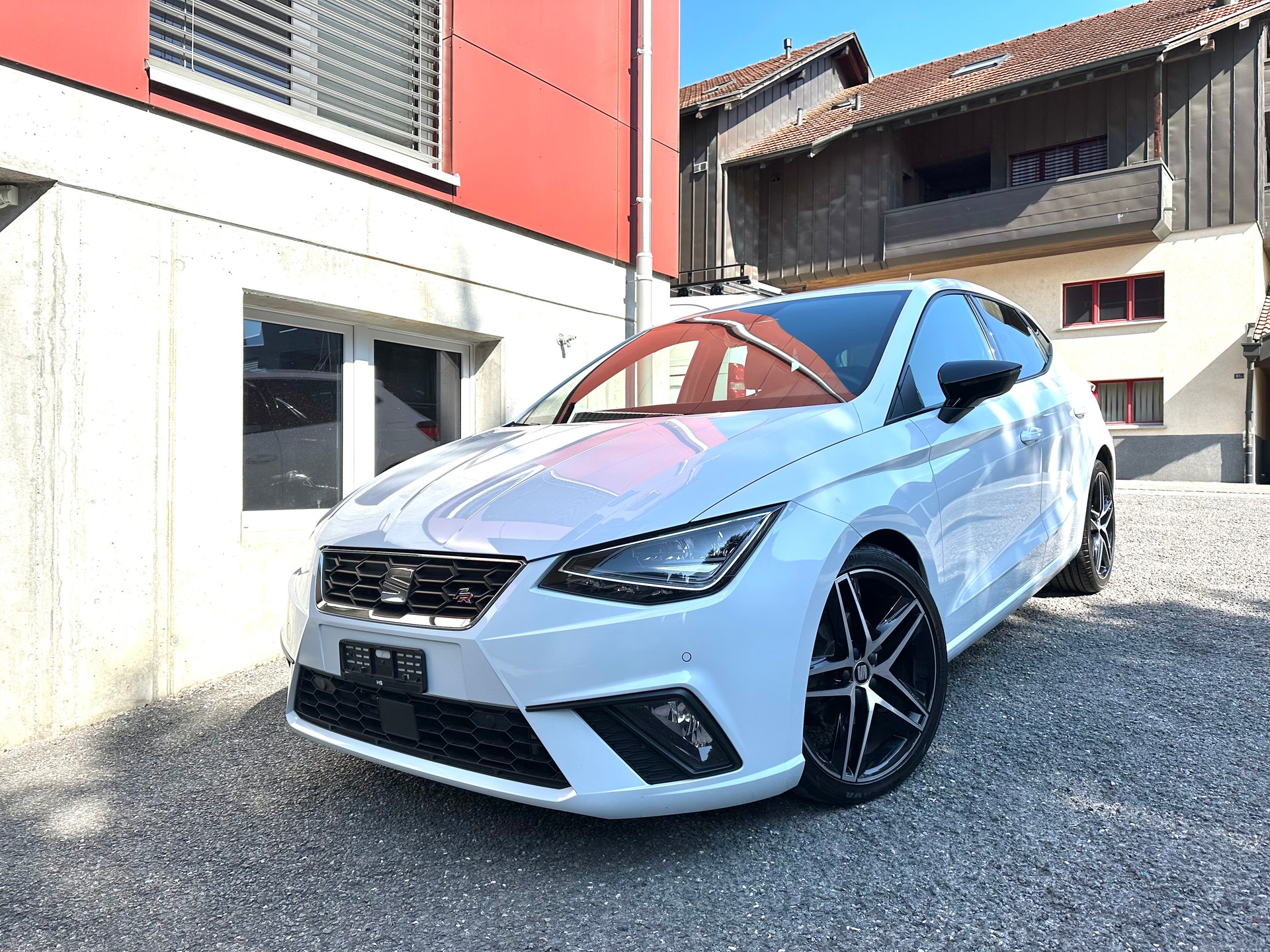 SEAT Ibiza 1.0 EcoTSI DSG FR-image-0