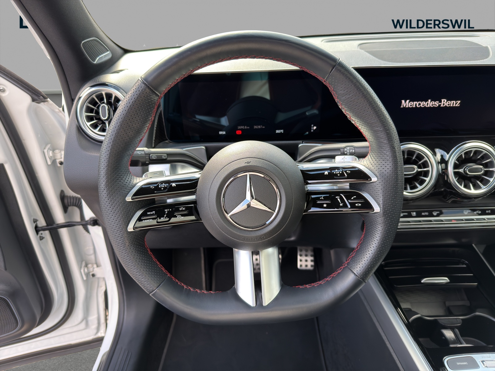MERCEDES-BENZ GLB 220 4Matic 8G-Tronic-image-9