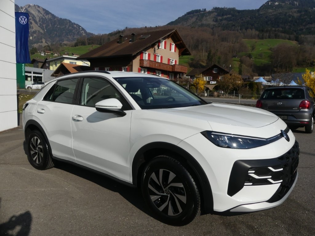 VW T-Roc 1.5 eTSI mHEV Life DSG-image-4