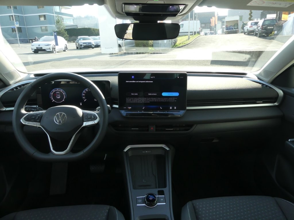 VW T-Roc 1.5 eTSI mHEV Life DSG-image-7