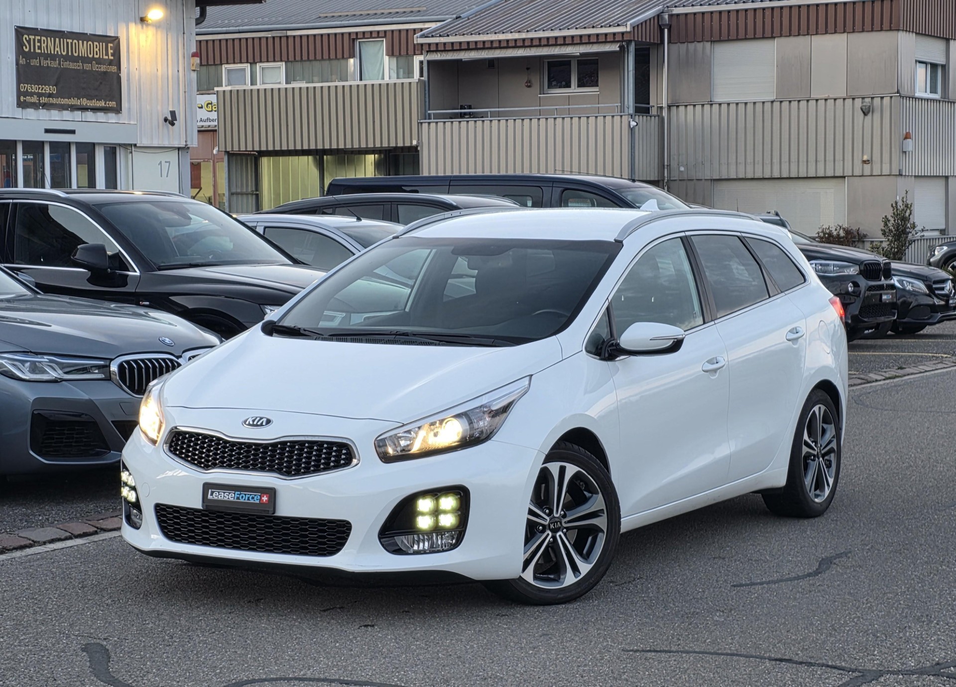 Car photo