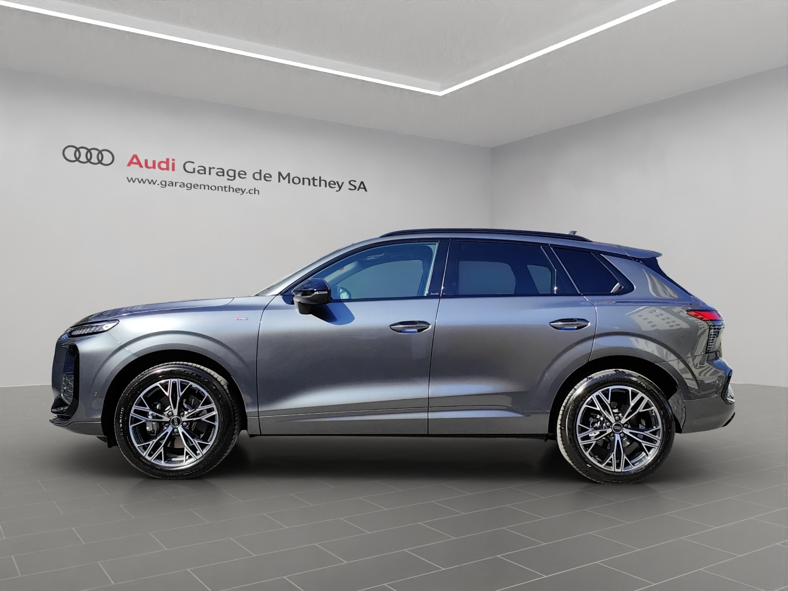 AUDI Q3 SUV TFSI quattro 150 kW S tronic-image-1