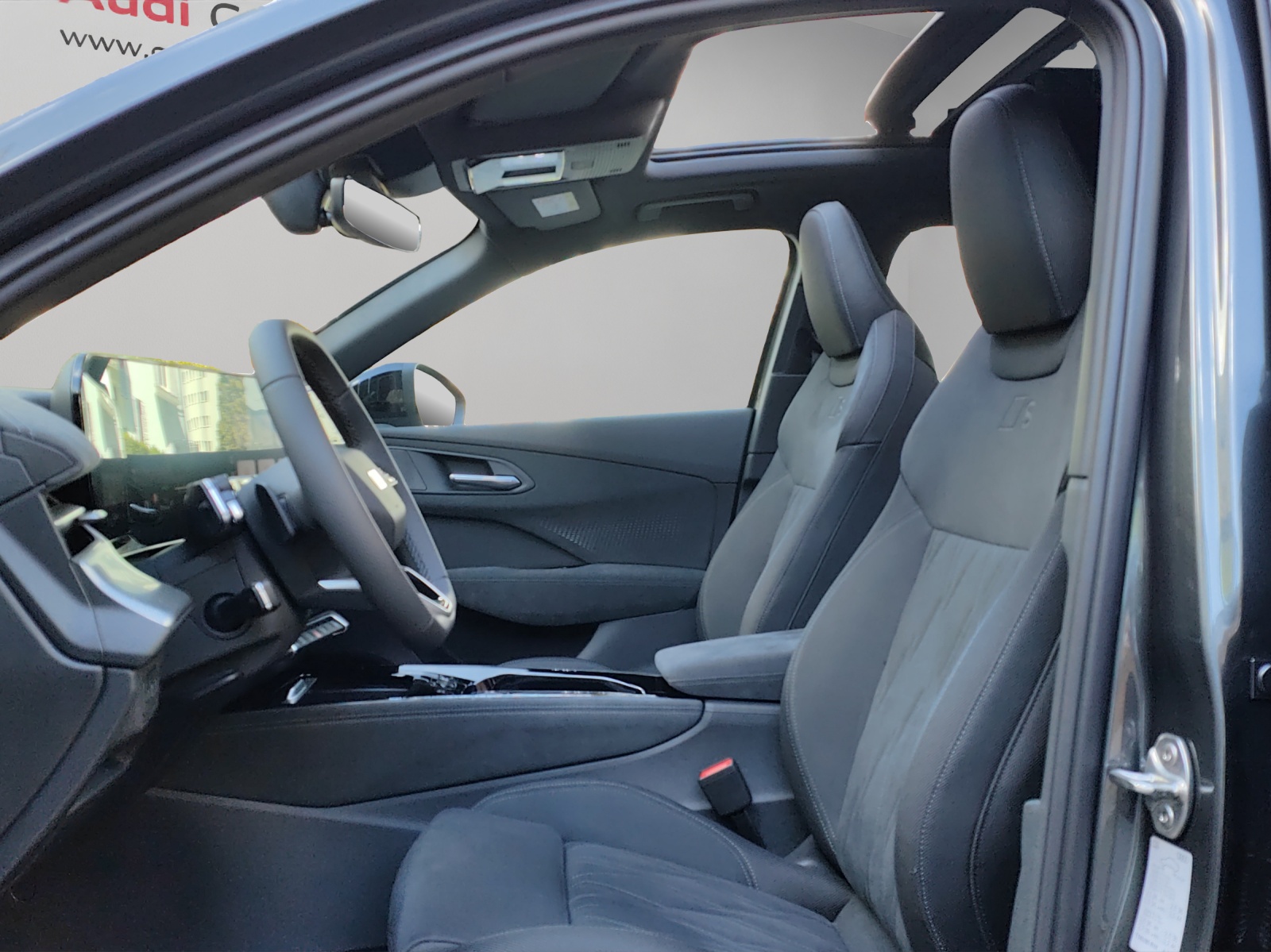 AUDI Q3 SUV TFSI quattro 150 kW S tronic-image-6