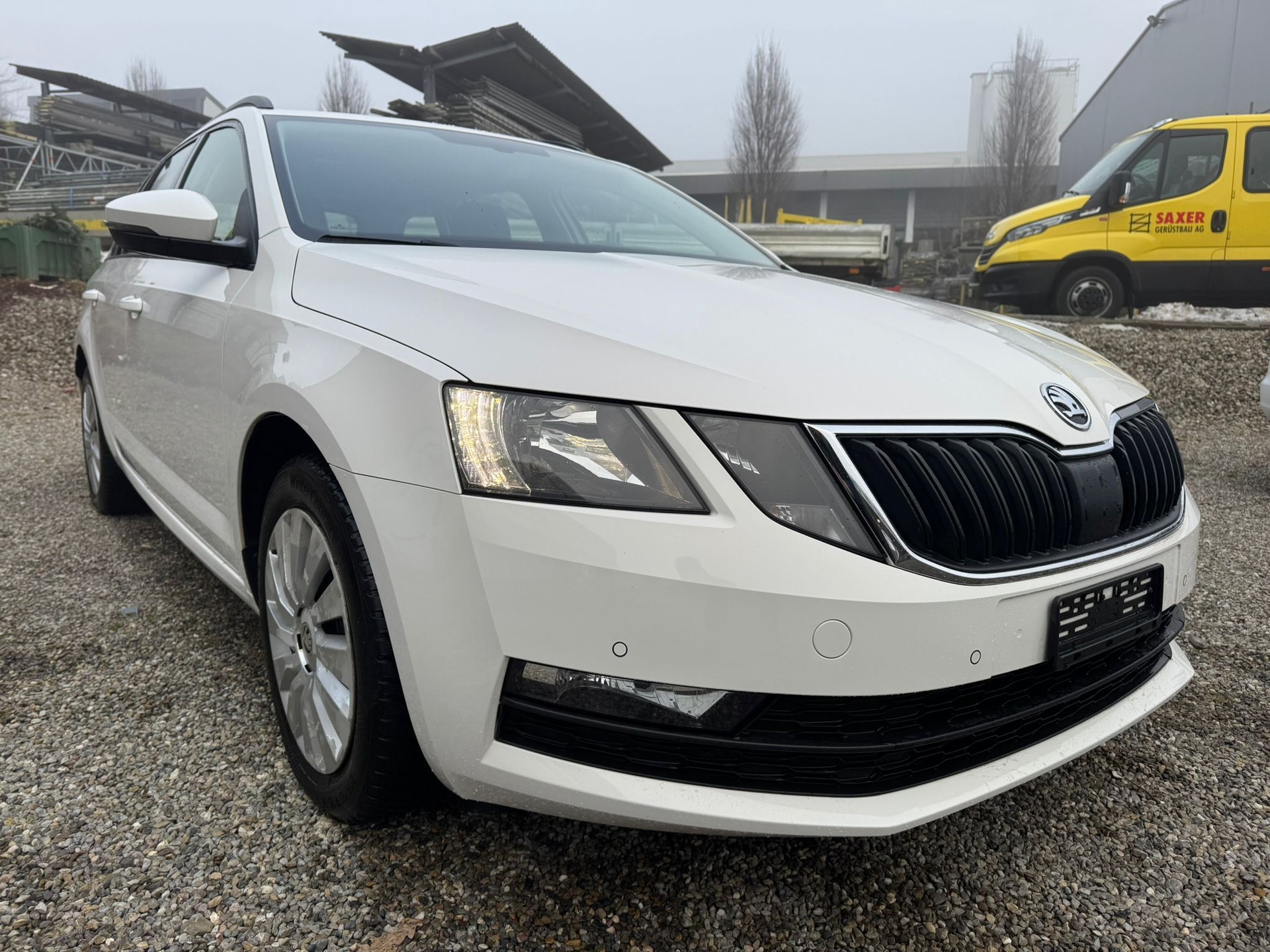 SKODA Octavia Combi 2.0 TDI Ambition 4x4 DSG-image-2