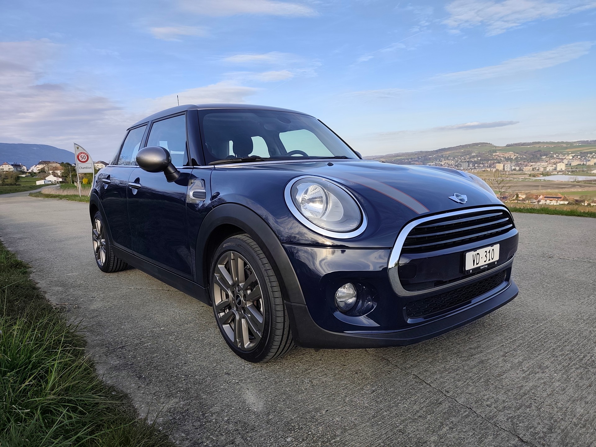 MINI Cooper-image-0