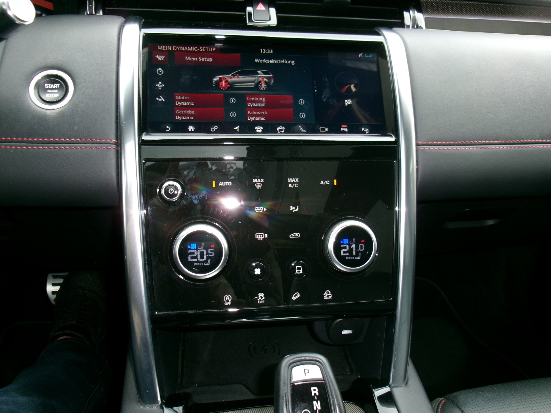 LAND ROVER Discovery Sport R Dyn D240 2.0D SD4 MHEV HSE AT9-image-13