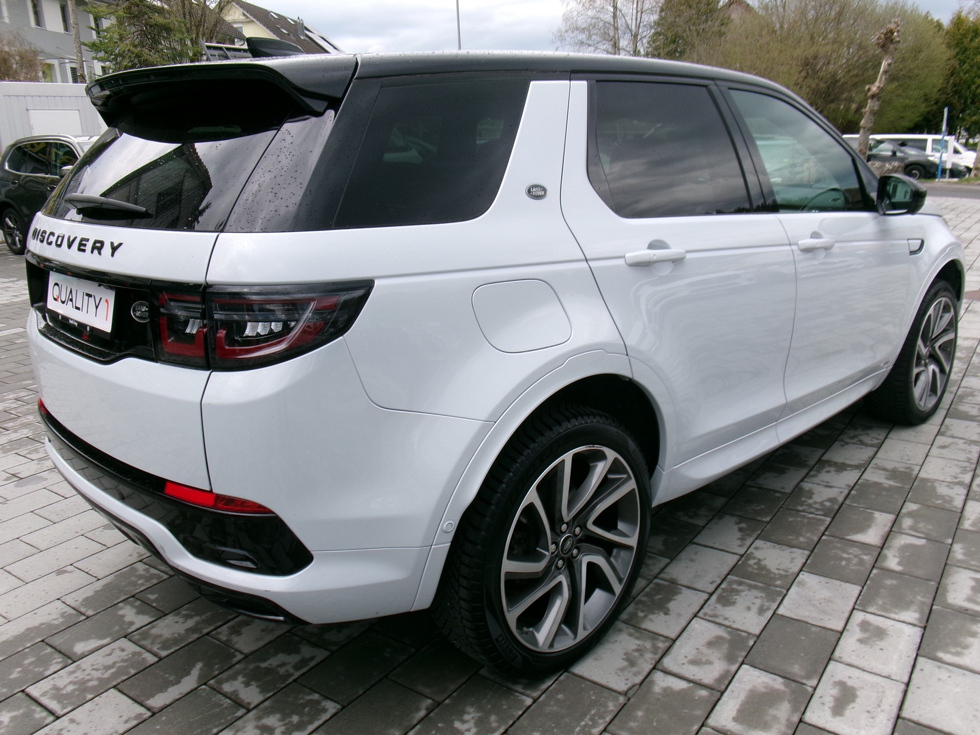 LAND ROVER Discovery Sport R Dyn D240 2.0D SD4 MHEV HSE AT9-image-2