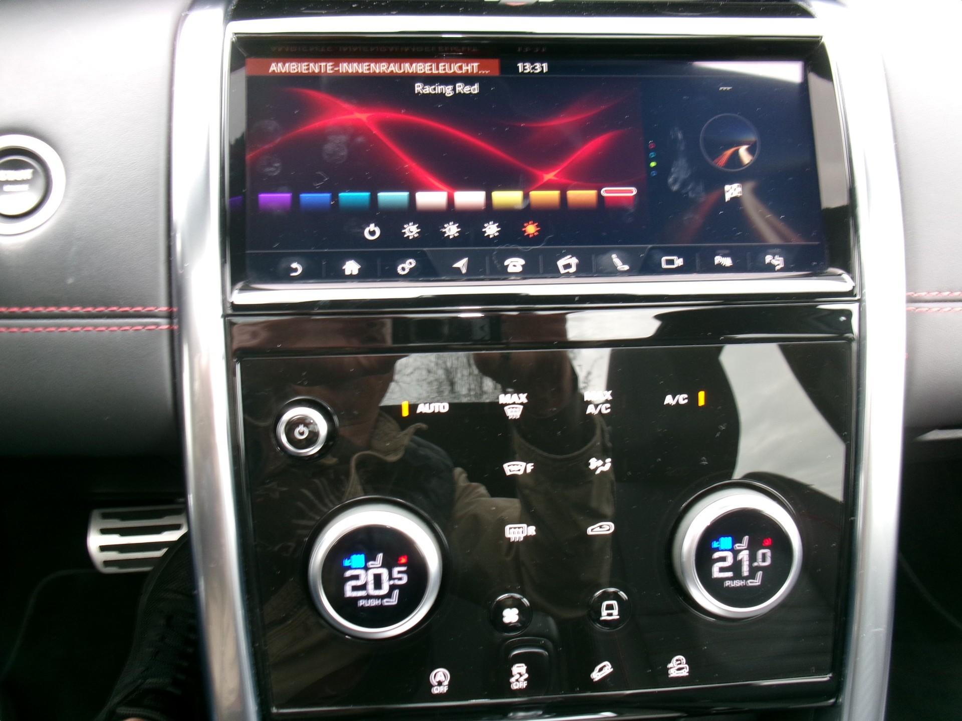 LAND ROVER Discovery Sport R Dyn D240 2.0D SD4 MHEV HSE AT9-image-12