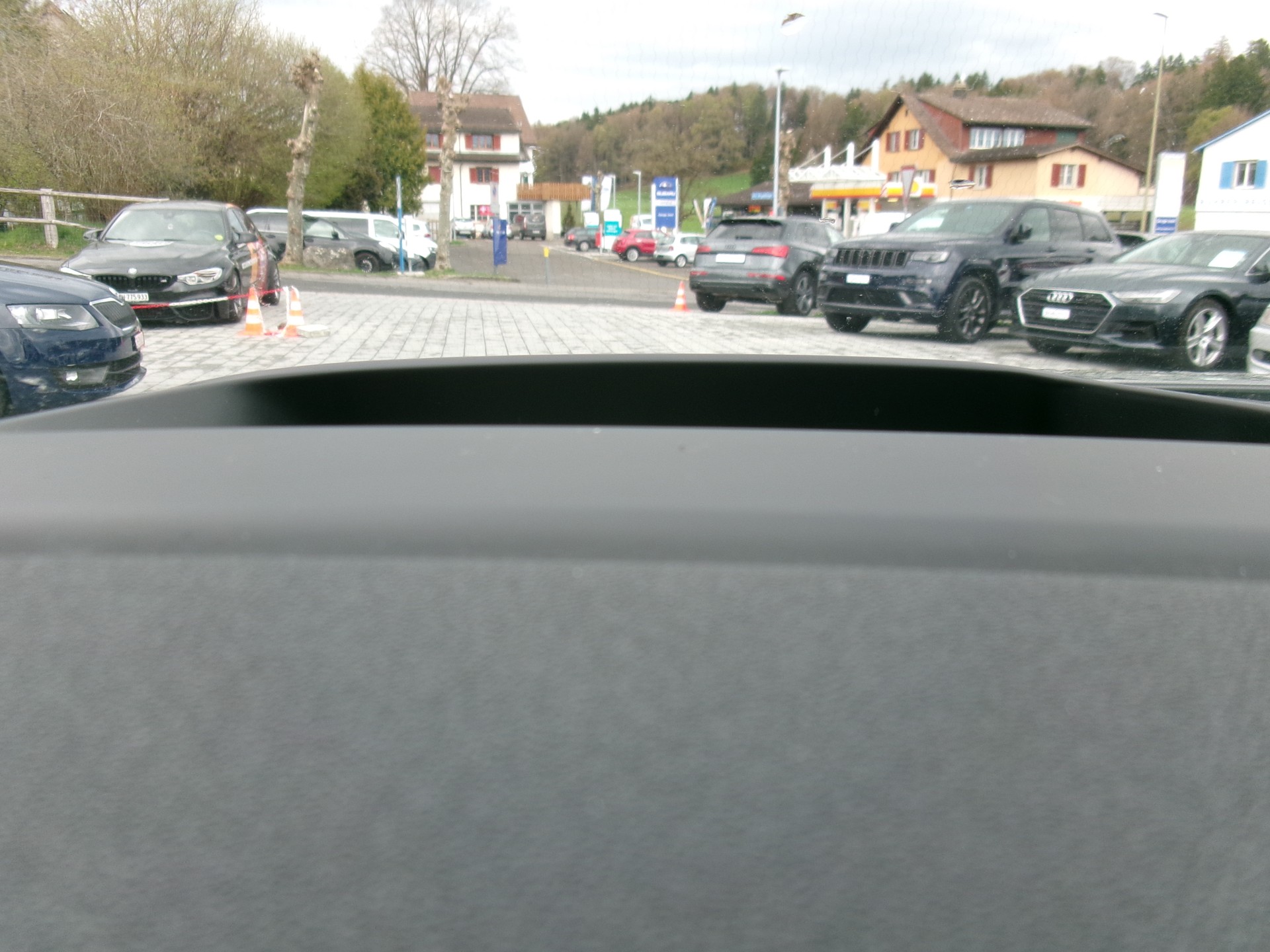 LAND ROVER Discovery Sport R Dyn D240 2.0D SD4 MHEV HSE AT9-image-7