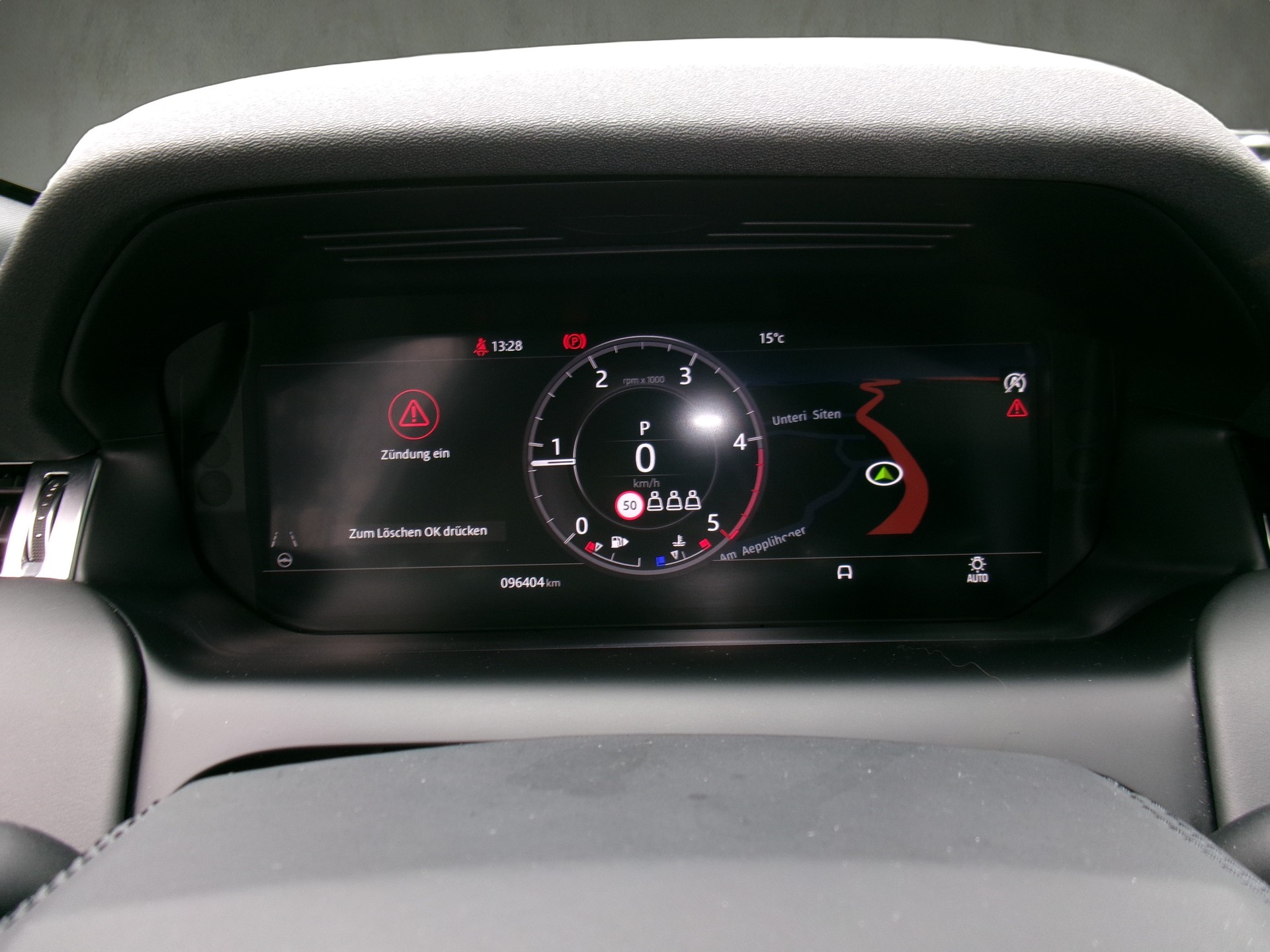 LAND ROVER Discovery Sport R Dyn D240 2.0D SD4 MHEV HSE AT9-image-16