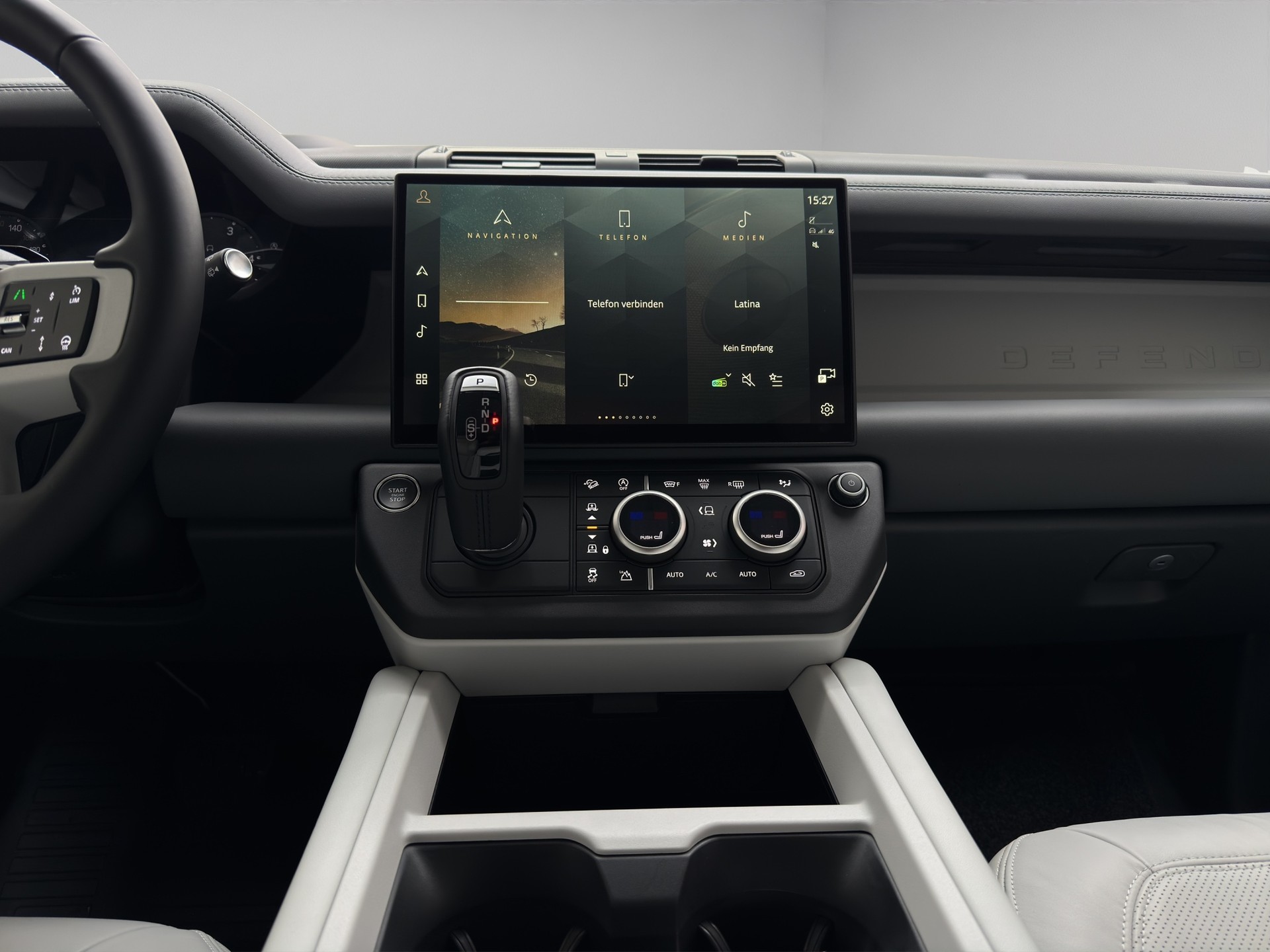 LAND ROVER Defender 90 3.0 D I6 250 X-Dynamic SE-image-5