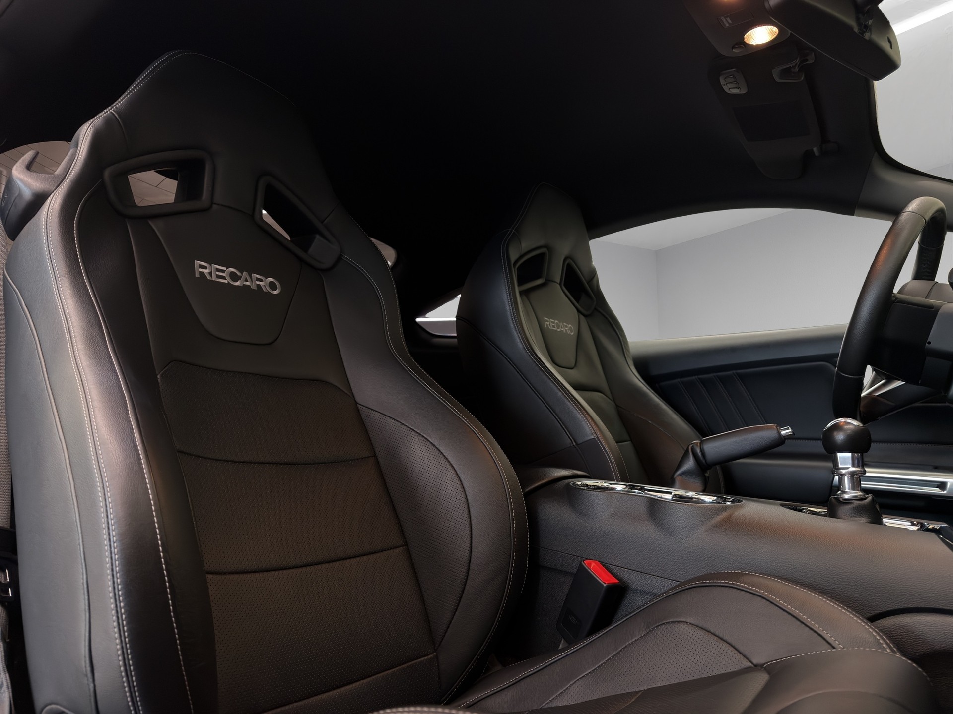 FORD MUSTANG-image-13