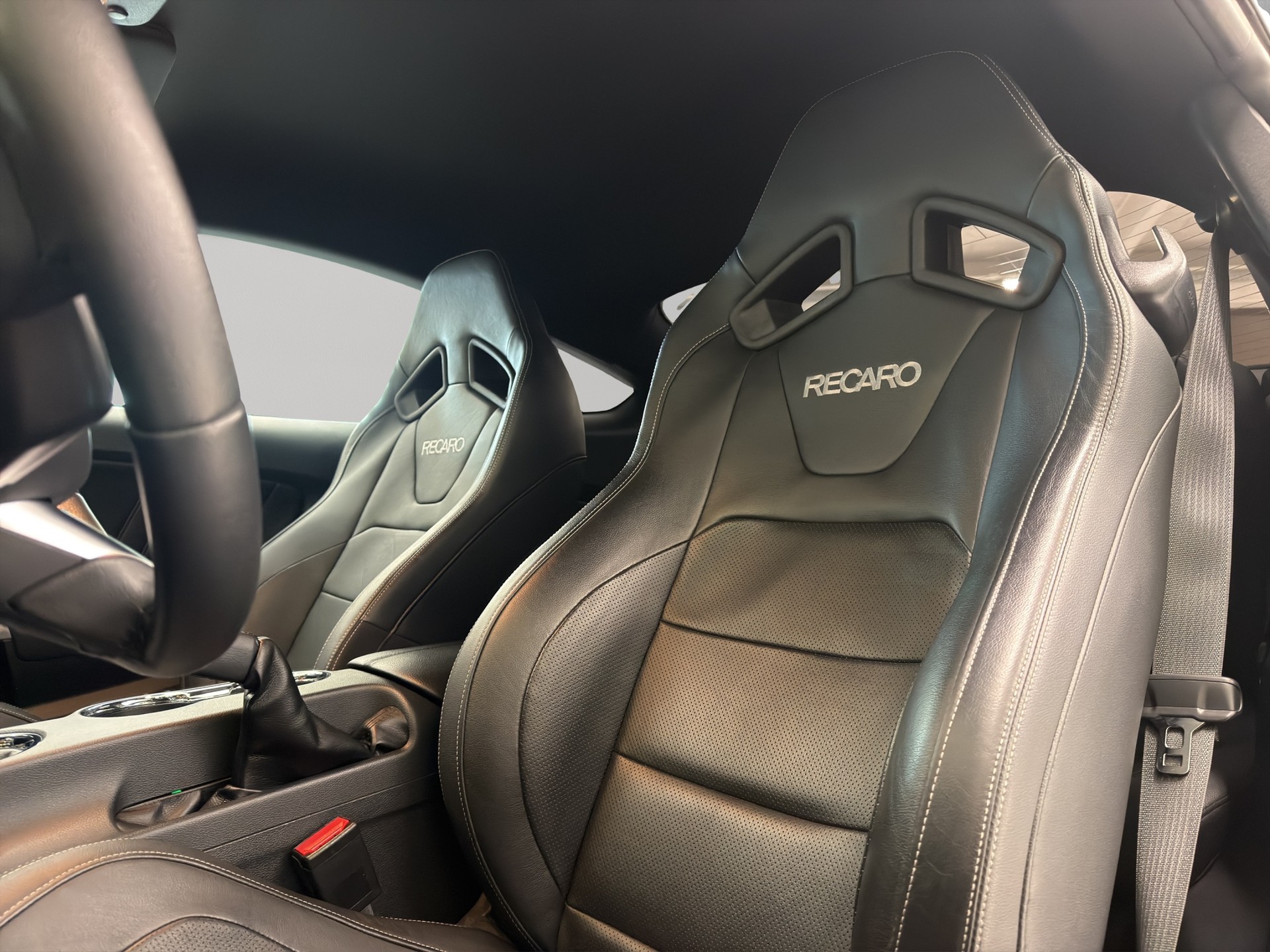 FORD MUSTANG-image-12