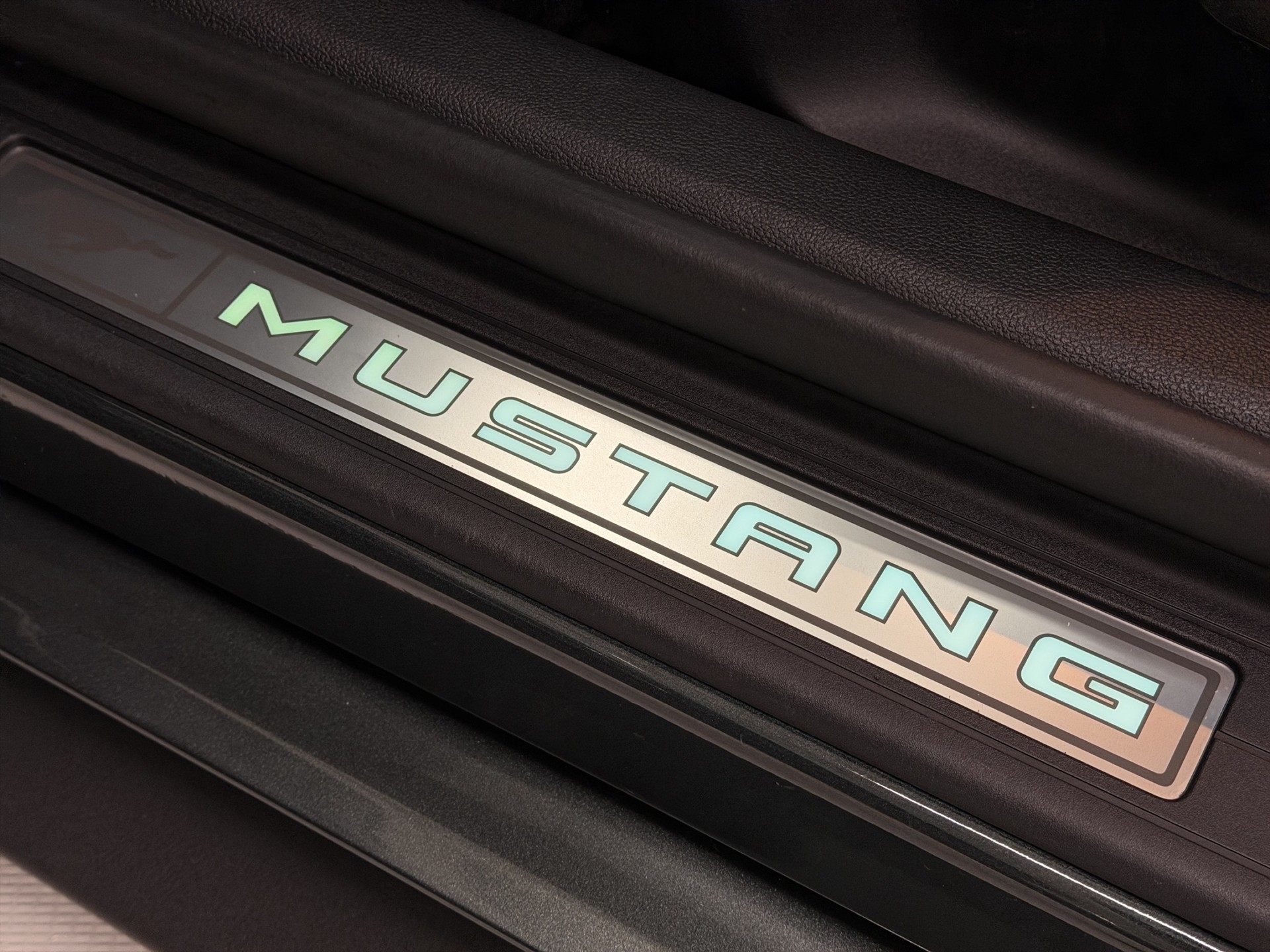 FORD MUSTANG-image-21