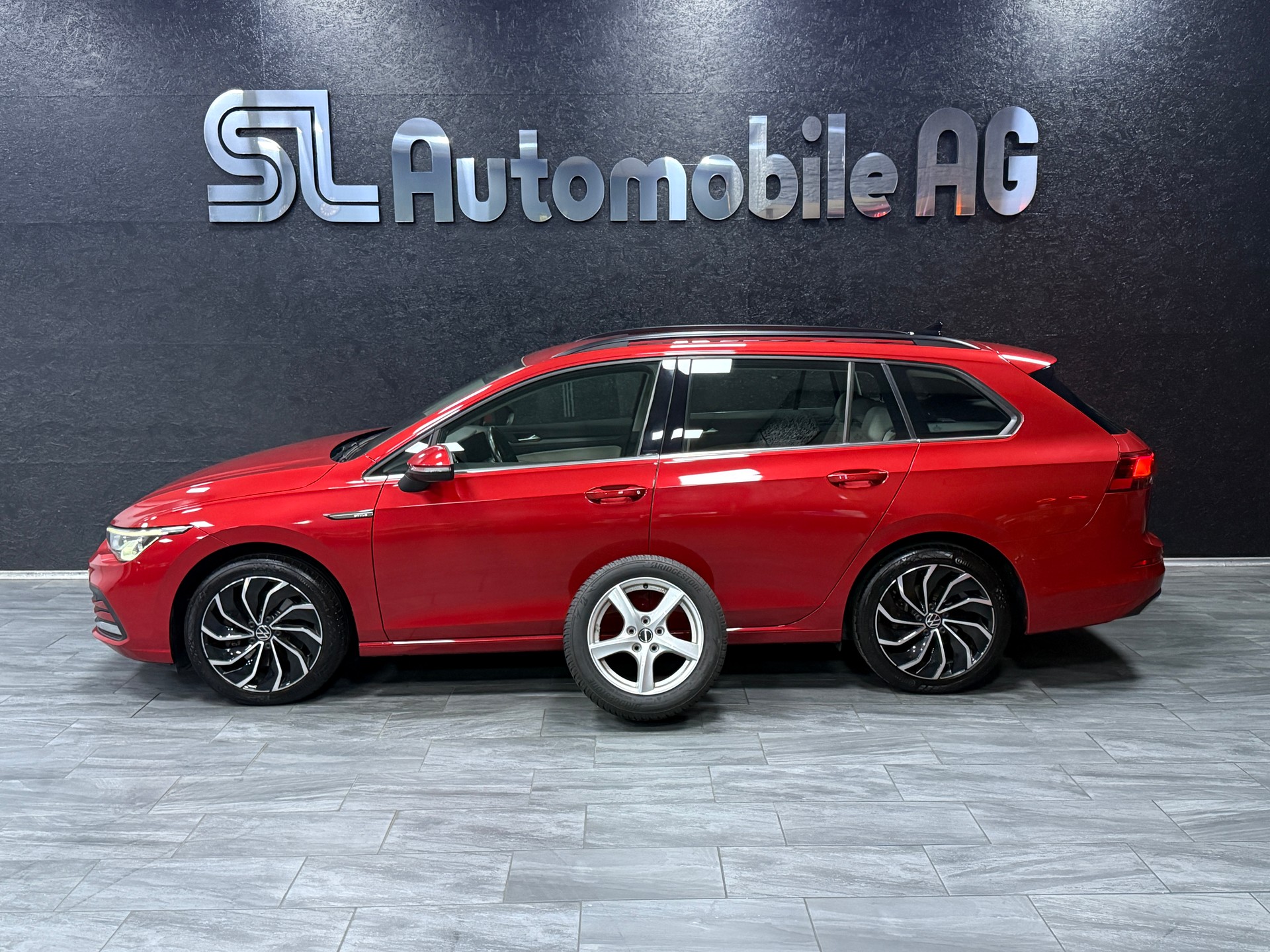 VW Golf Variant 2.0 TDI Style DSG-image-8