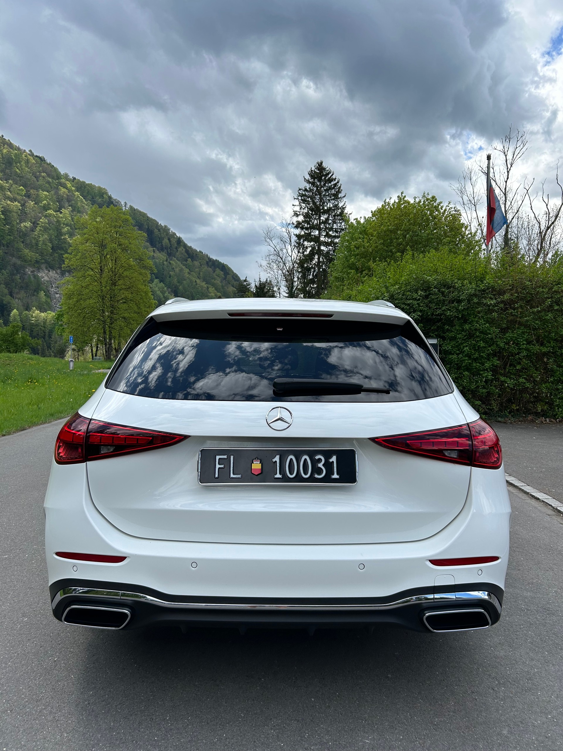 MERCEDES-BENZ C 200 T AMG Line-image-2