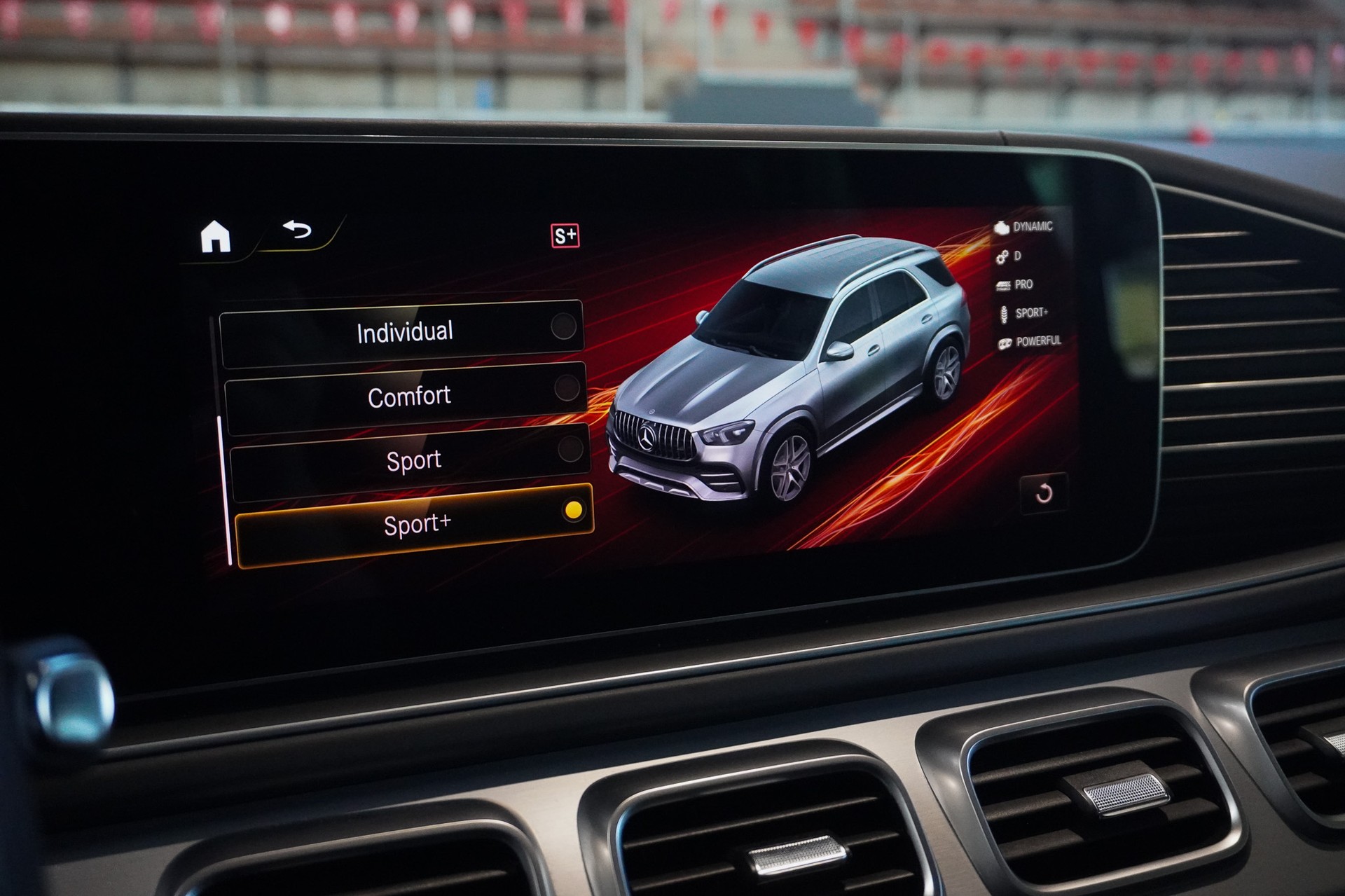 MERCEDES-BENZ GLE 53 AMG 4Matic+ 9G-Speedshift-image-13