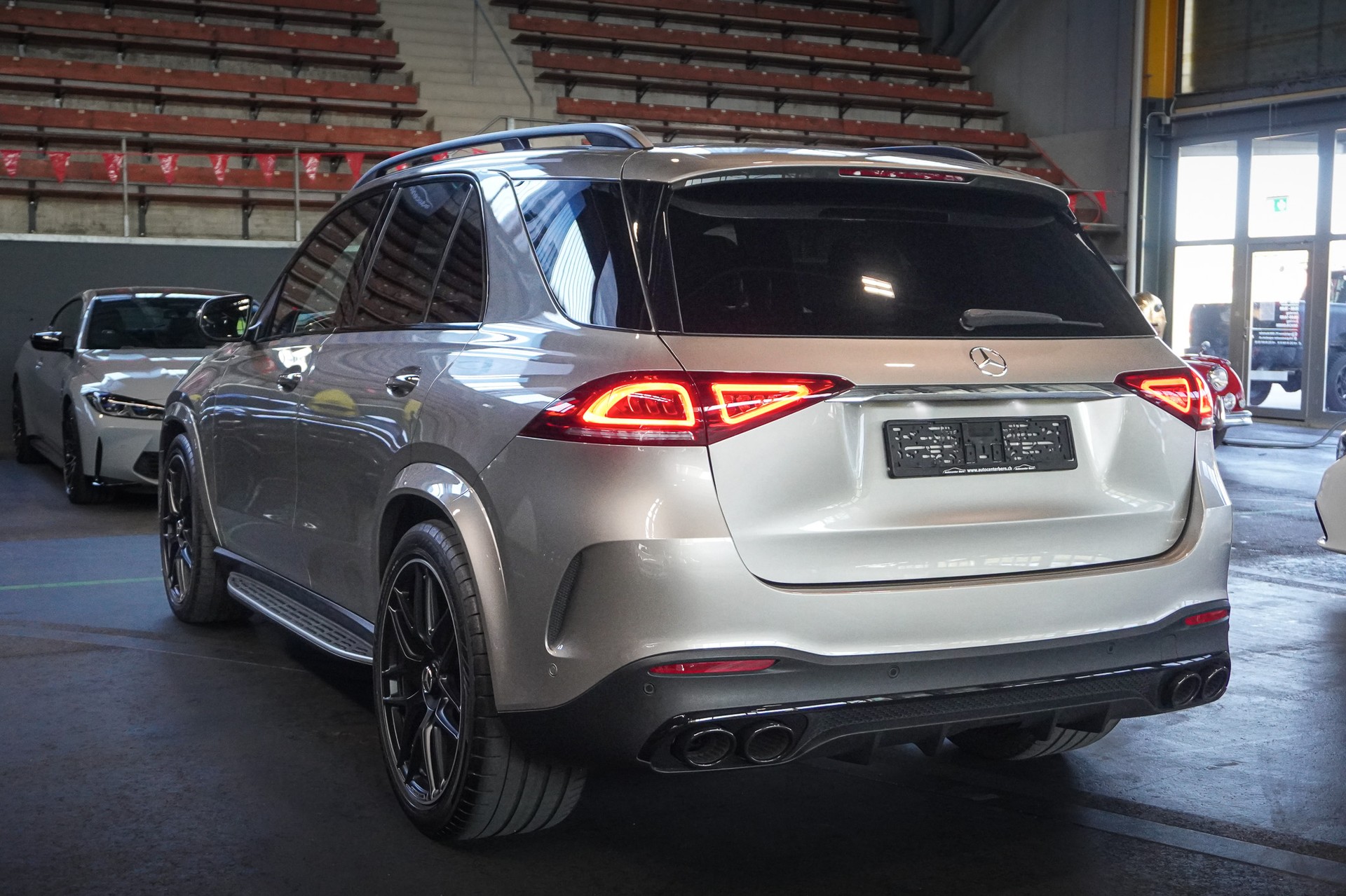 MERCEDES-BENZ GLE 53 AMG 4Matic+ 9G-Speedshift-image-2