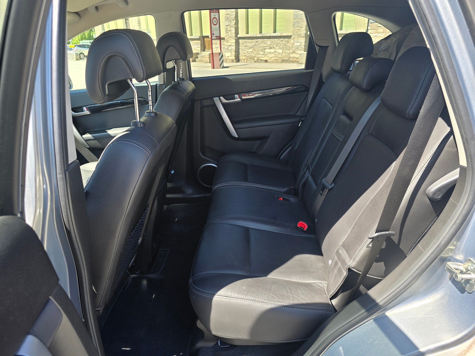 CHEVROLET Captiva 2.4 100 Anniversary 4WD Automatic-image-12