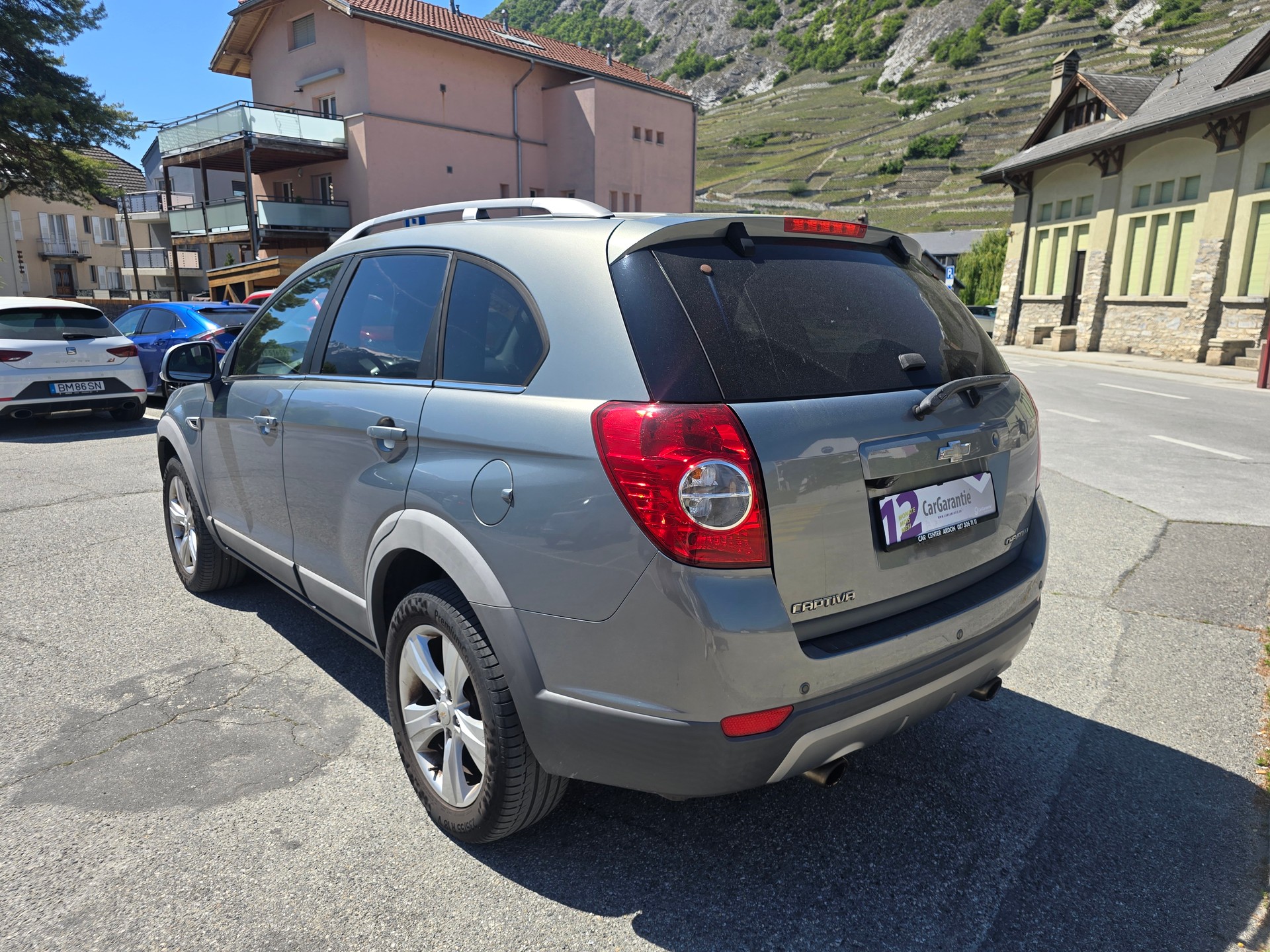 CHEVROLET Captiva 2.4 100 Anniversary 4WD Automatic-image-3