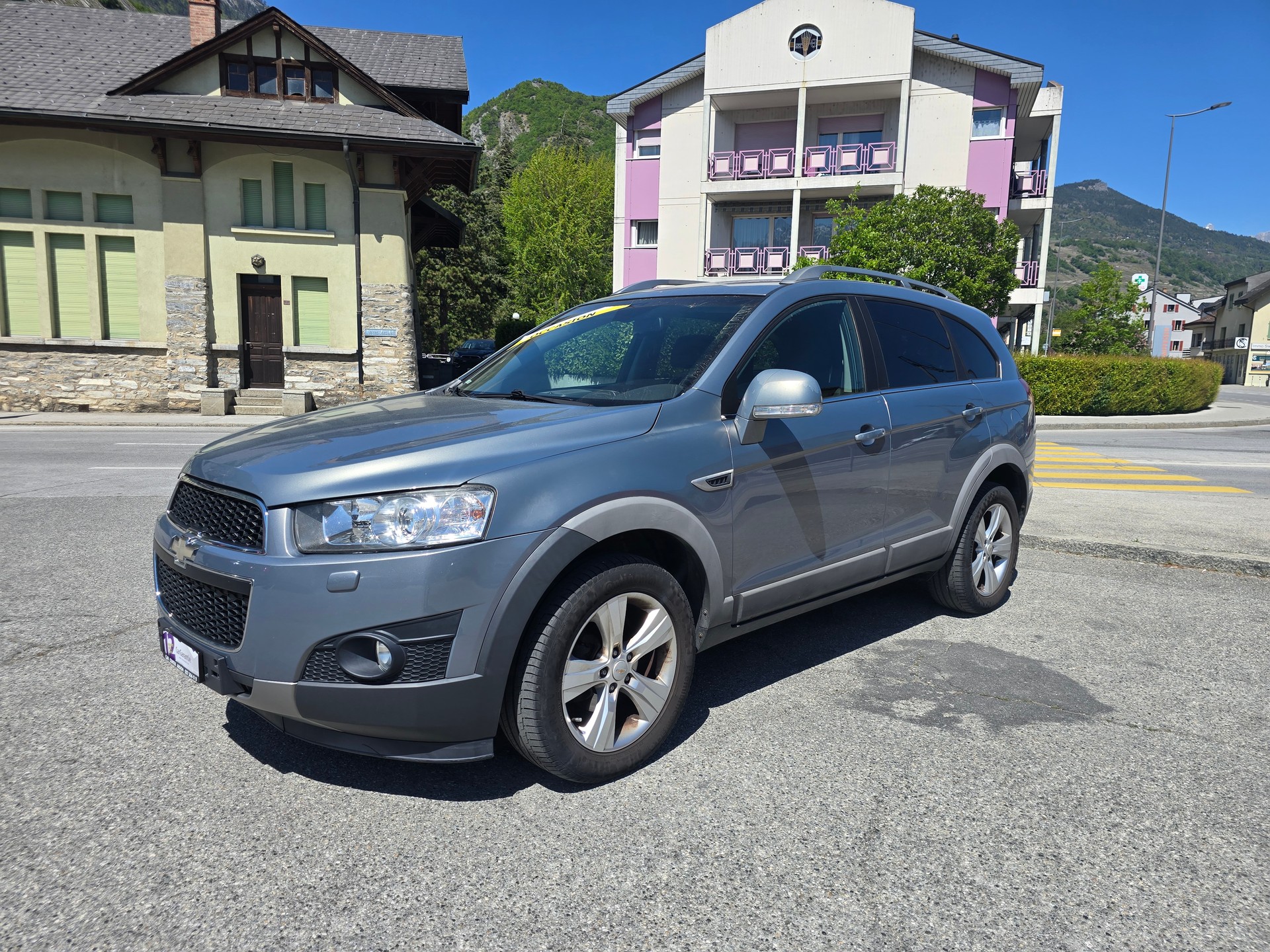 CHEVROLET Captiva 2.4 100 Anniversary 4WD Automatic-image-1