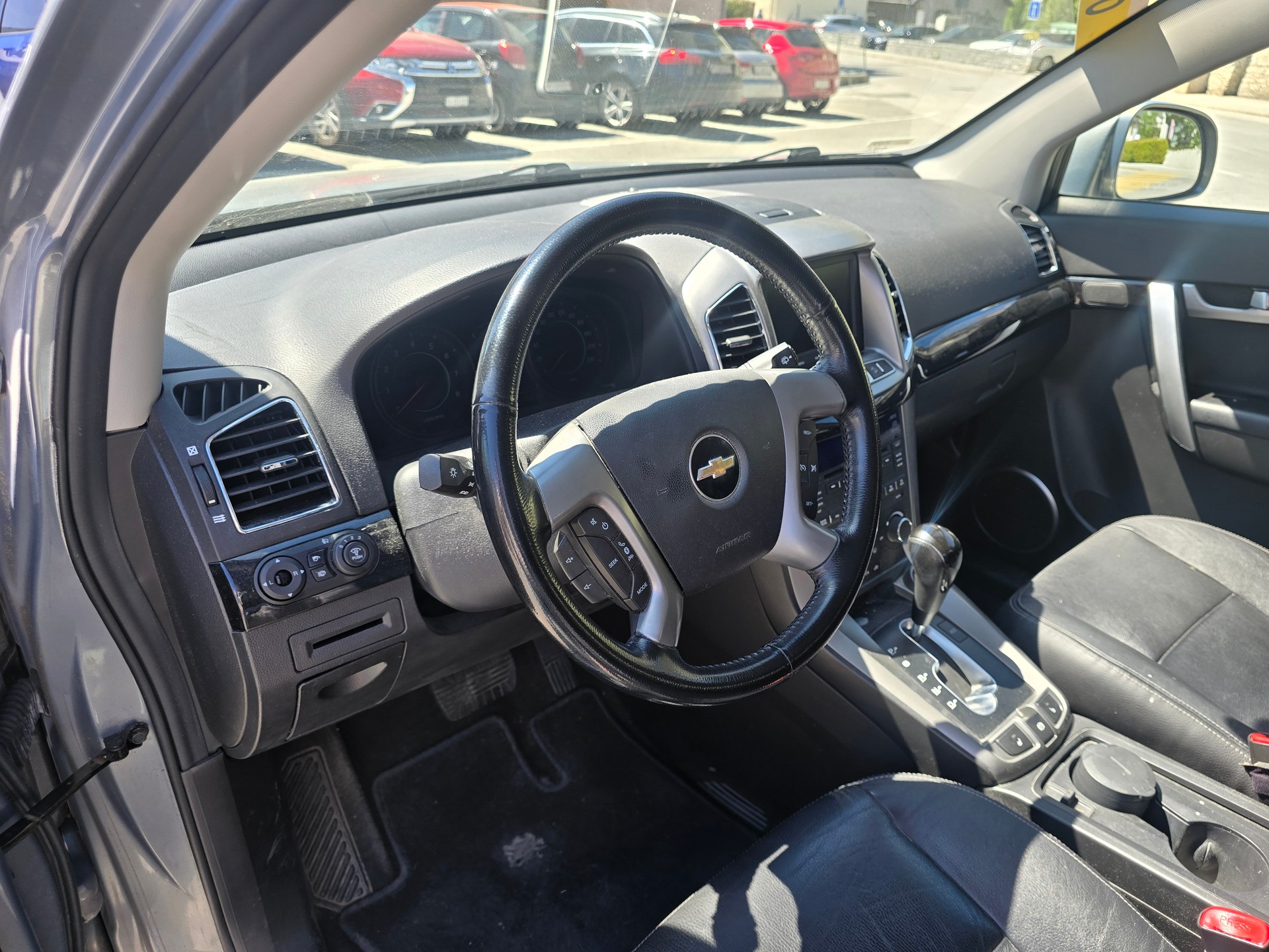 CHEVROLET Captiva 2.4 100 Anniversary 4WD Automatic-image-11