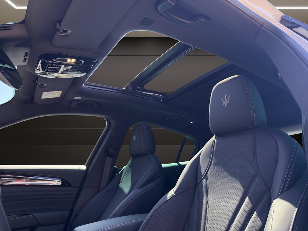 MASERATI Grecale 2.0 Hybrid Modena-image-11