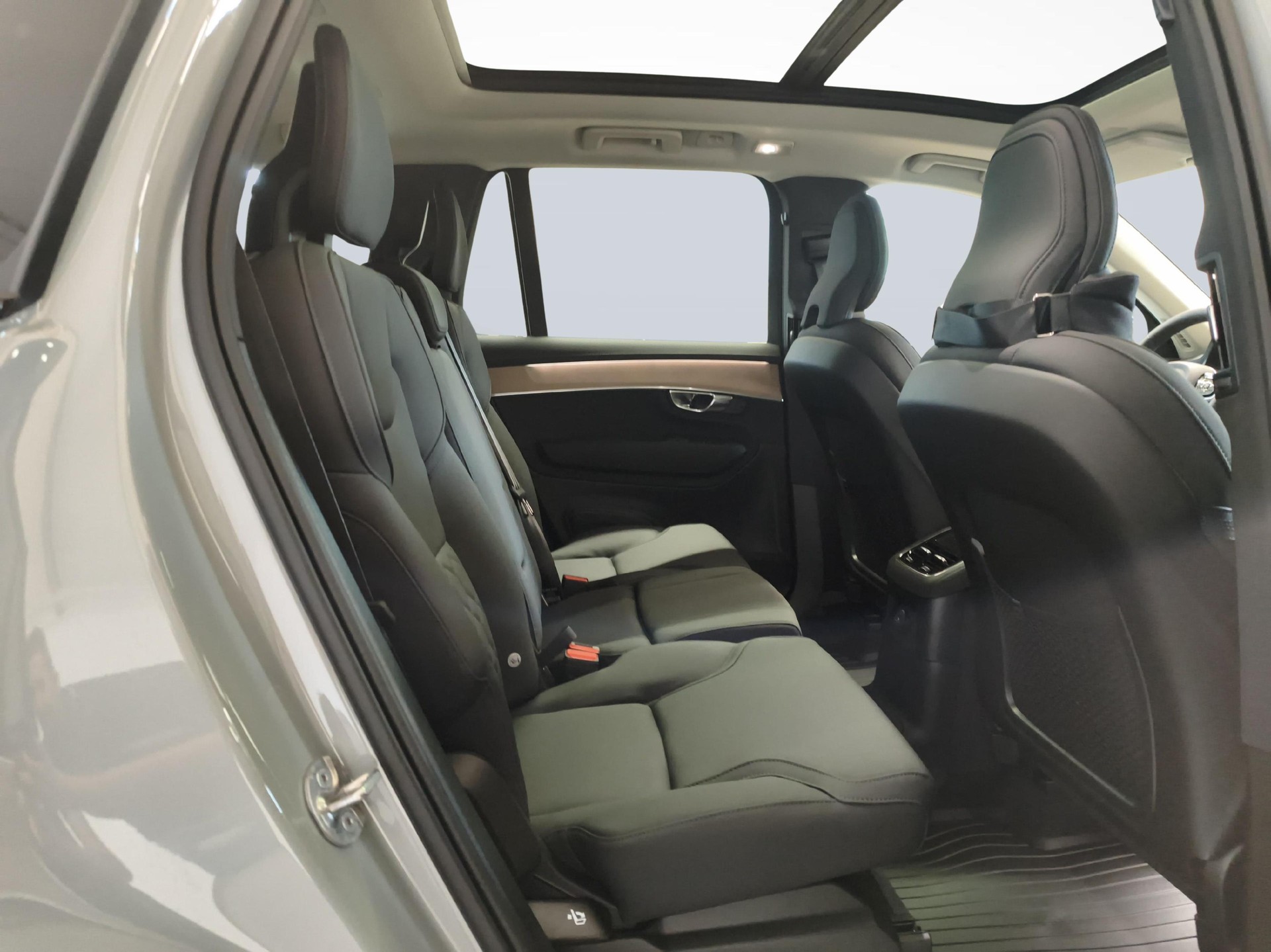 VOLVO XC90 2.0 T8 TE Plus Dark eAWD-image-11