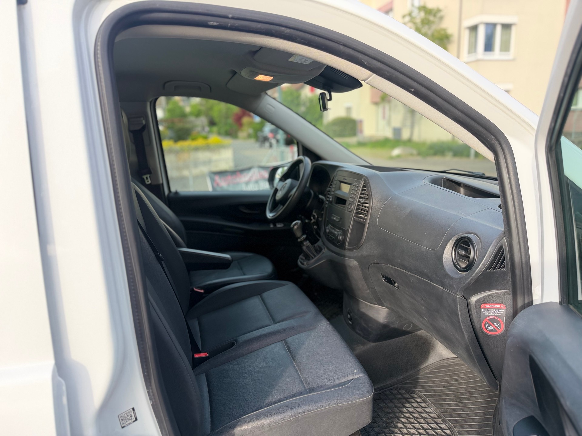 MERCEDES-BENZ Vito 111 BlueTec Tourer Pro EL-image-6