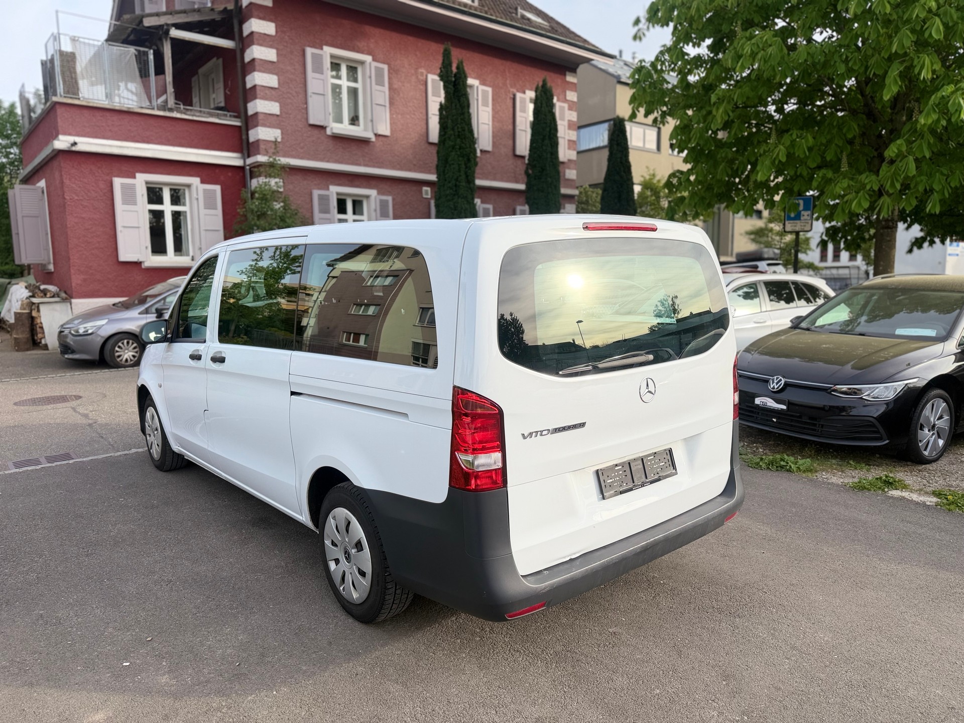MERCEDES-BENZ Vito 111 BlueTec Tourer Pro EL-image-2