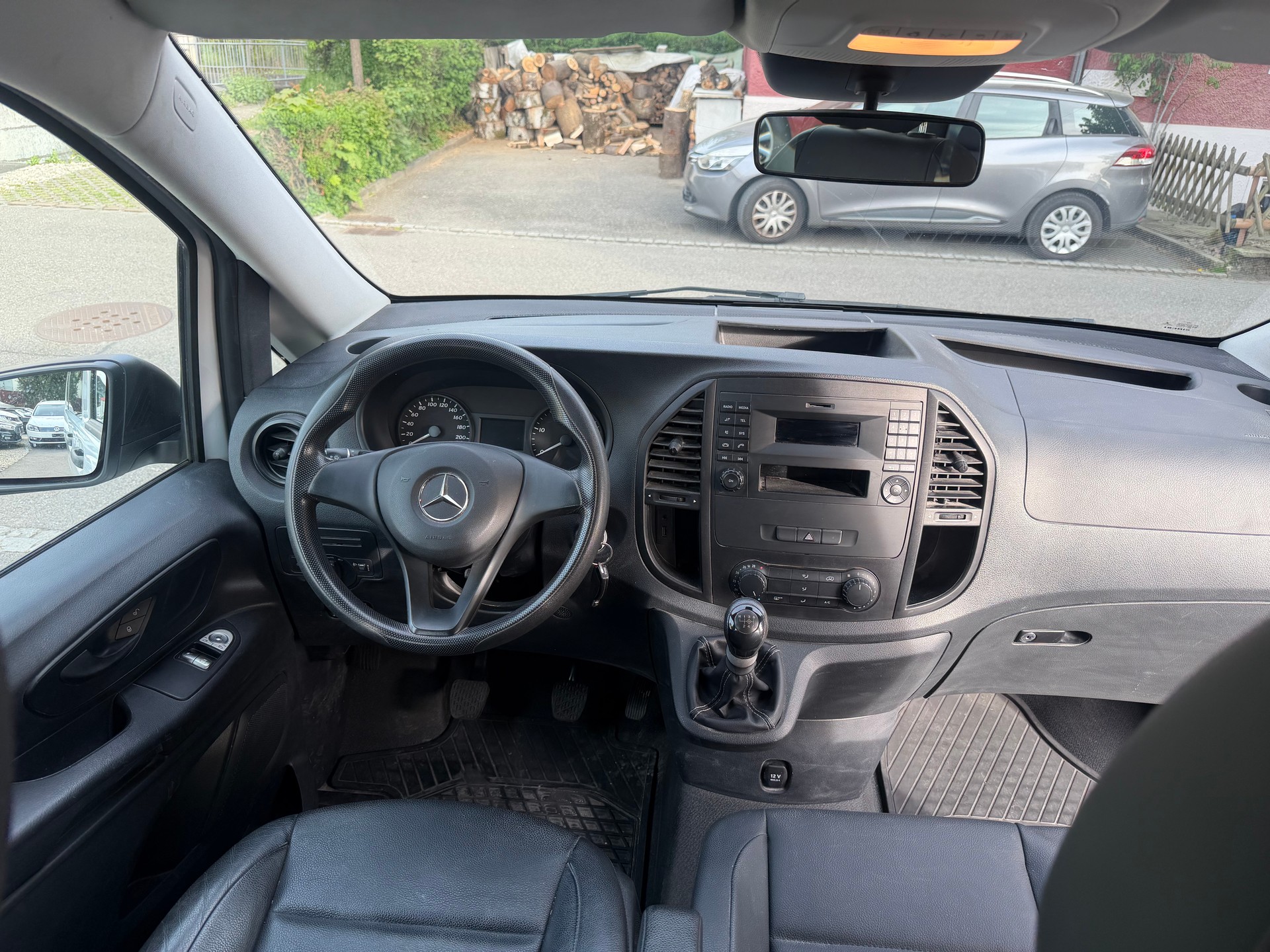 MERCEDES-BENZ Vito 111 BlueTec Tourer Pro EL-image-9